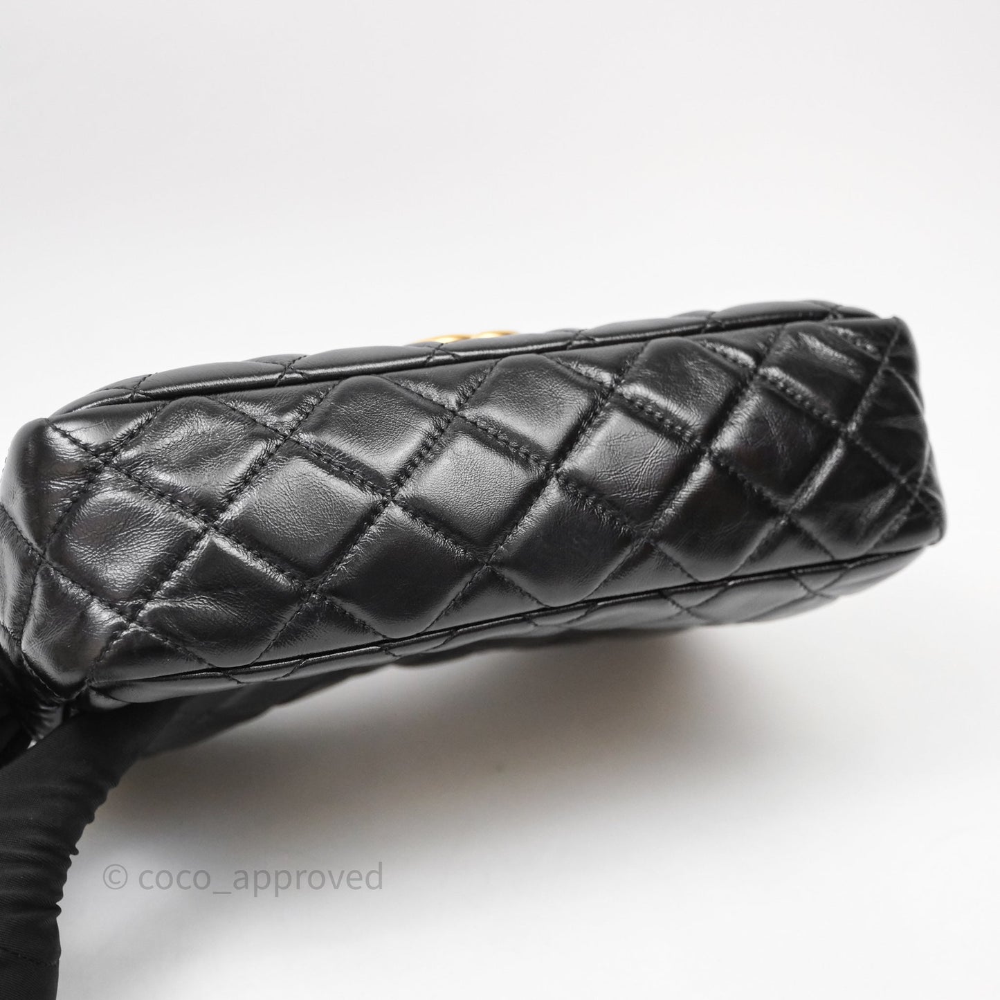 Chanel Medium Wavy CC Hobo Black Shiny Crumpled Calfskin Aged Gold Hardware