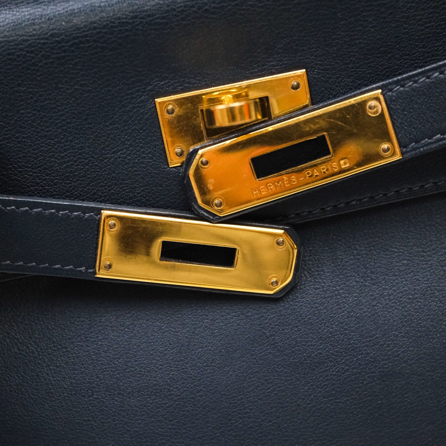 Hermes Kelly 28 Retourne Bleu Nuit 2Z Gold Hardware