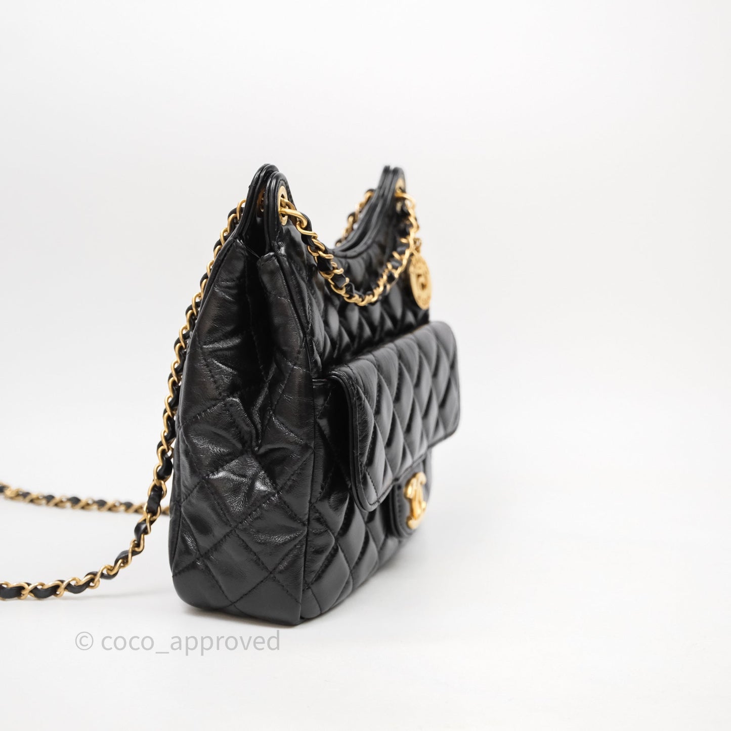 Chanel Medium Wavy CC Hobo Black Shiny Crumpled Calfskin Aged Gold Hardware