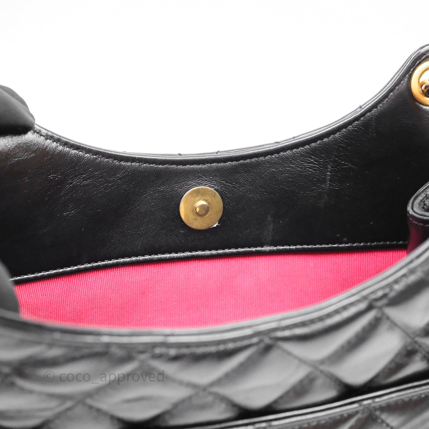 Chanel Medium Wavy CC Hobo Black Shiny Crumpled Calfskin Aged Gold Hardware