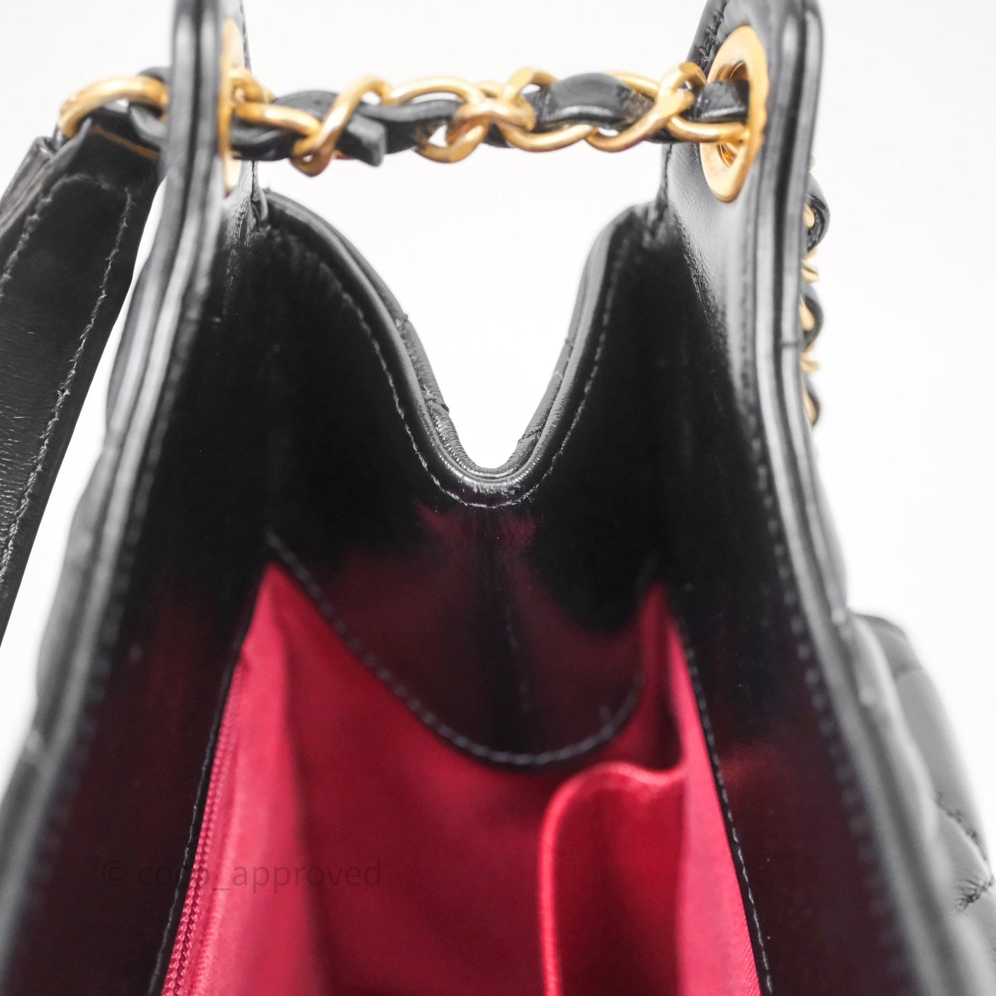 Chanel Medium Wavy CC Hobo Black Shiny Crumpled Calfskin Aged Gold Hardware