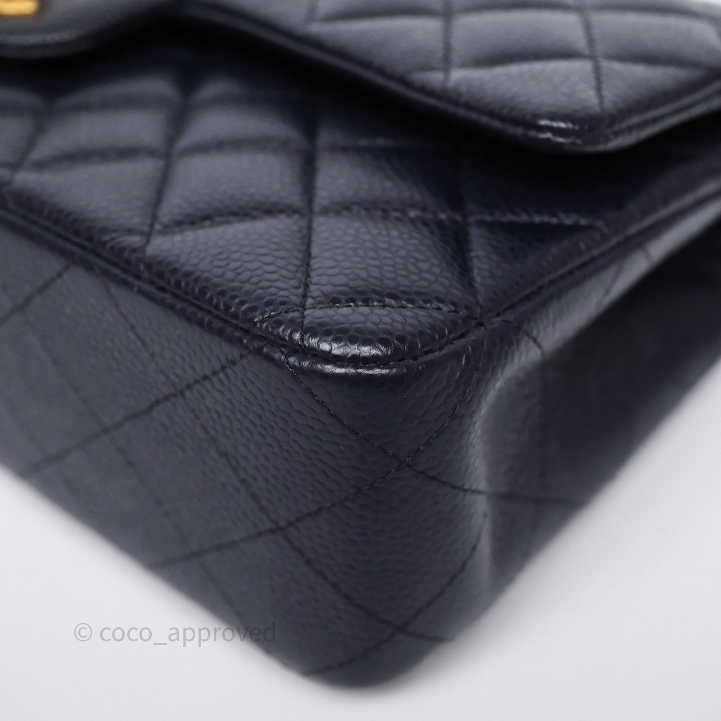 Chanel Classic M/L Medium Flap Quilted Navy Caviar Aged Gold Hardware