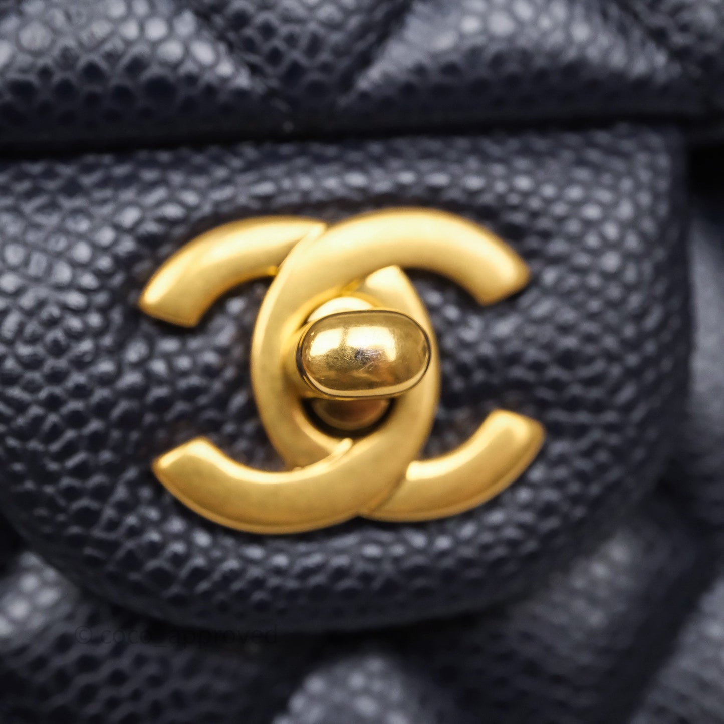 Chanel Classic M/L Medium Flap Quilted Navy Caviar Aged Gold Hardware