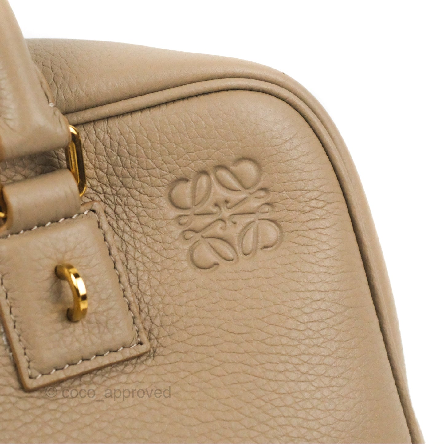 Loewe Amazona 23 Bag Sand Soft Grained Calfskin