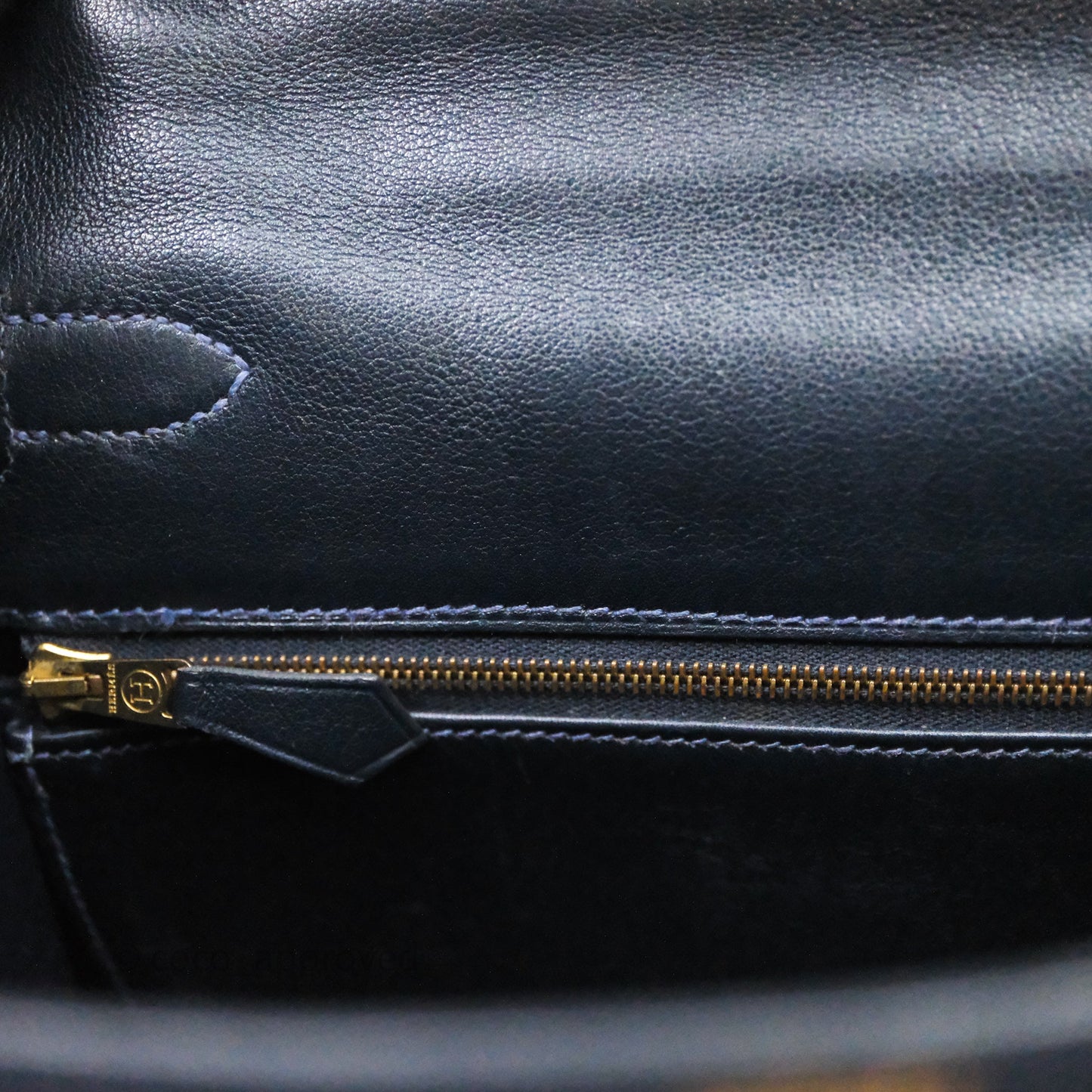 Hermes Kelly 28 Retourne Bleu Nuit 2Z Gold Hardware