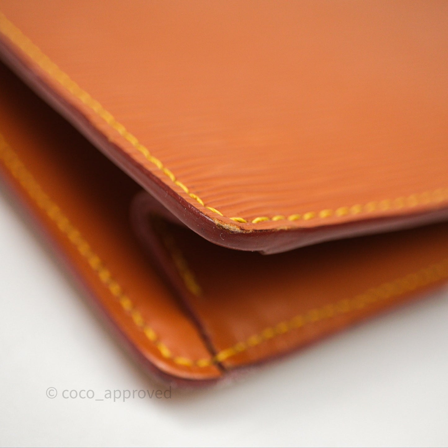 Louis Vuitton Epi Dragonne Clutch Brown Gold Hardware