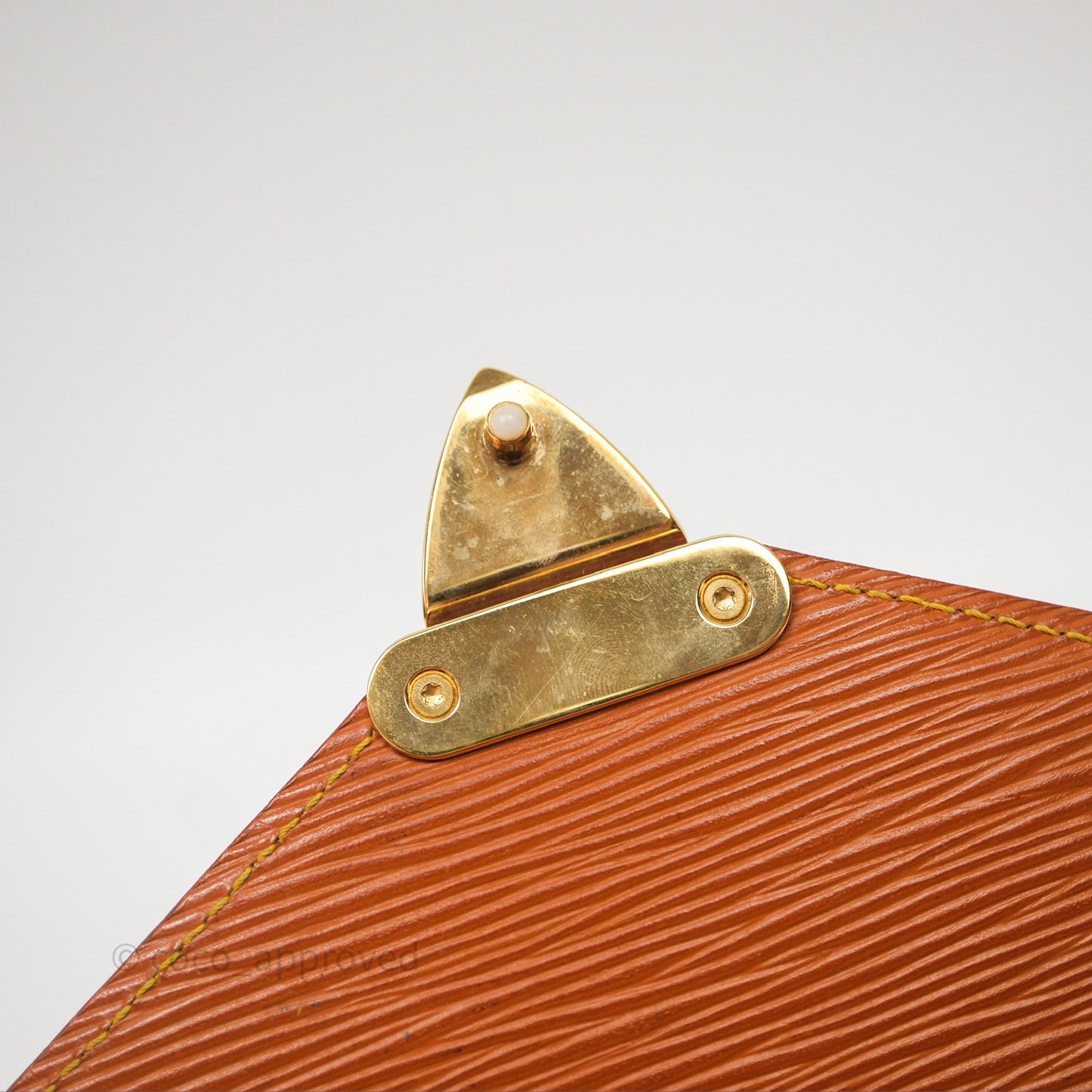 Louis Vuitton Epi Dragonne Clutch Brown Gold Hardware