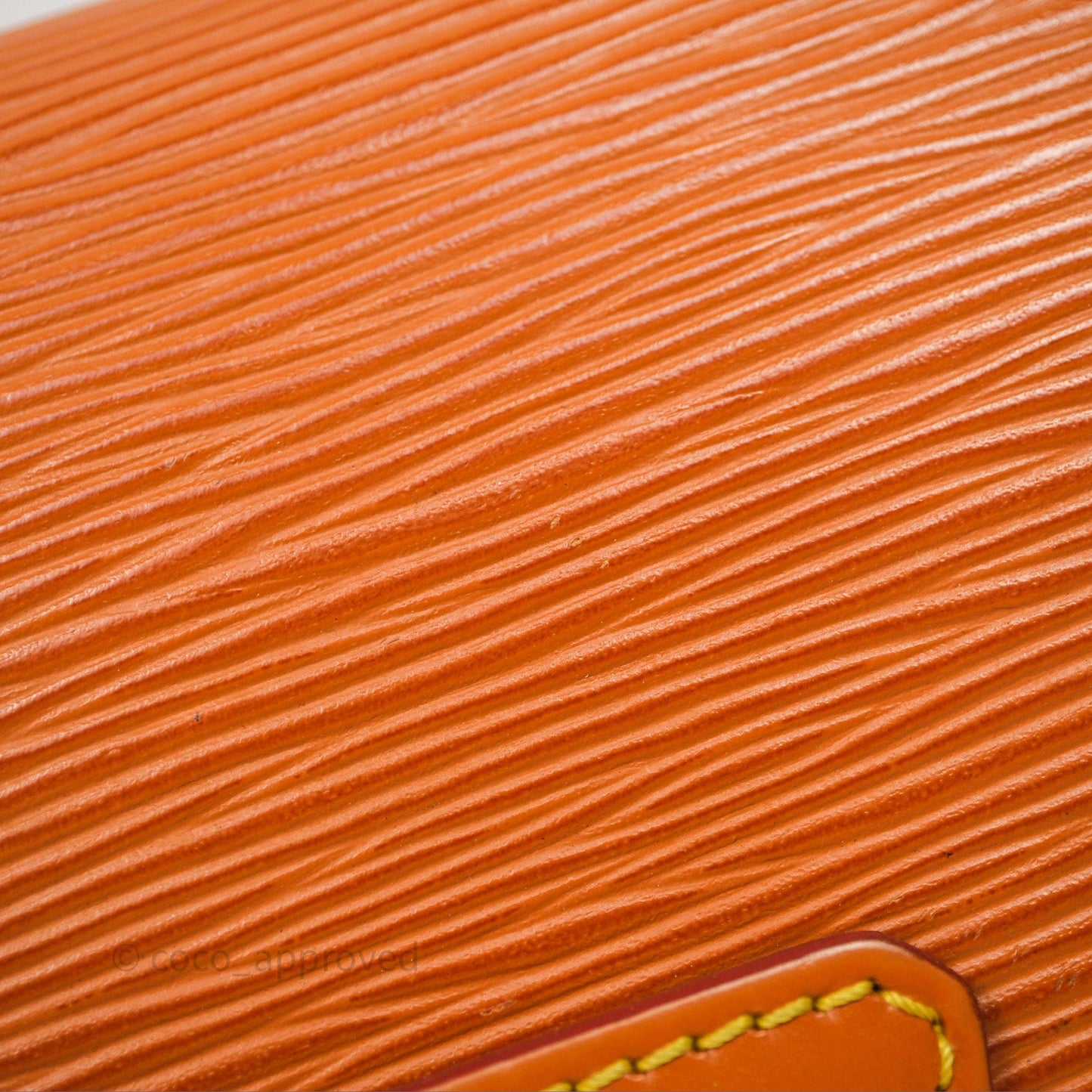 Louis Vuitton Epi Dragonne Clutch Brown Gold Hardware