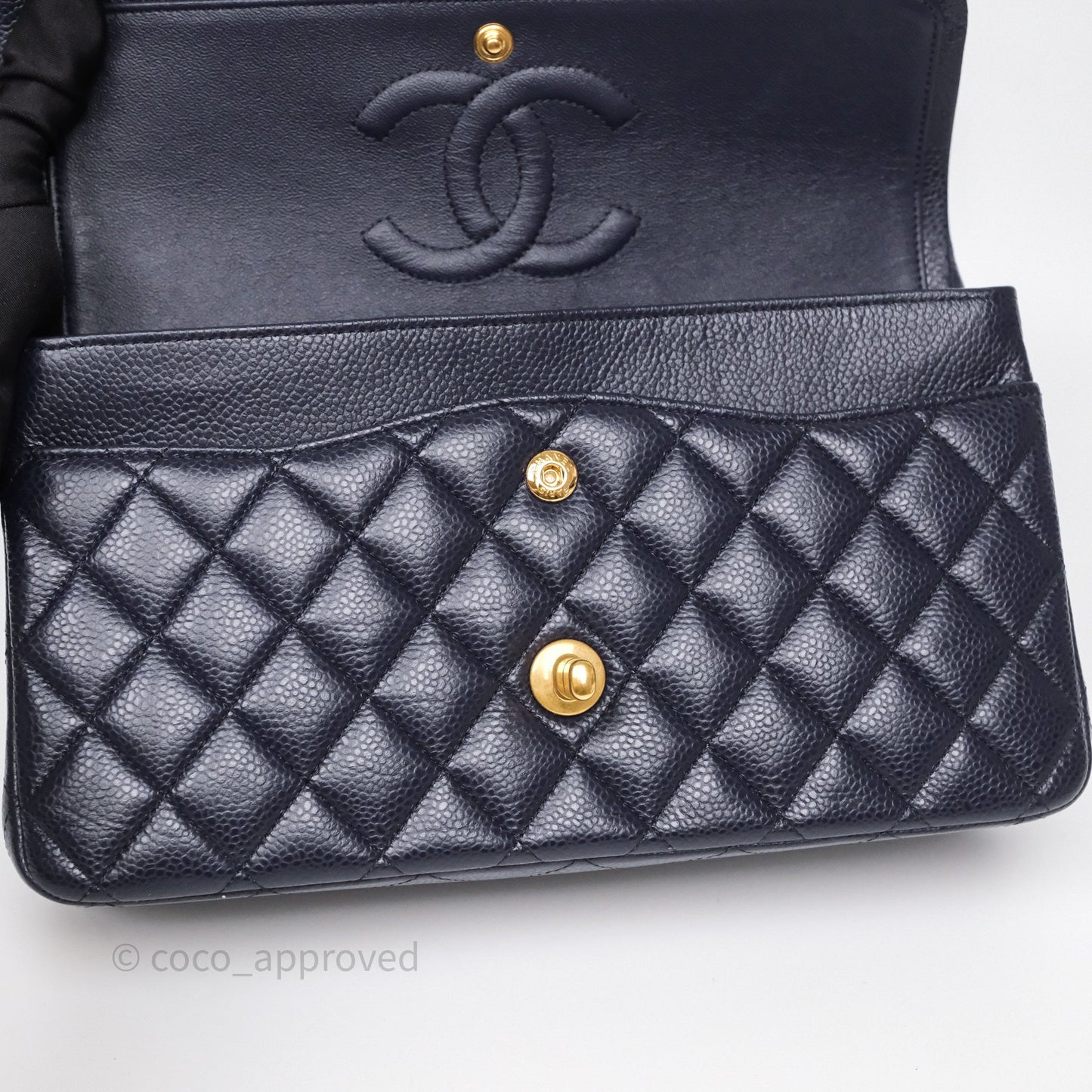 Chanel Classic M/L Medium Flap Quilted Navy Caviar Aged Gold Hardware