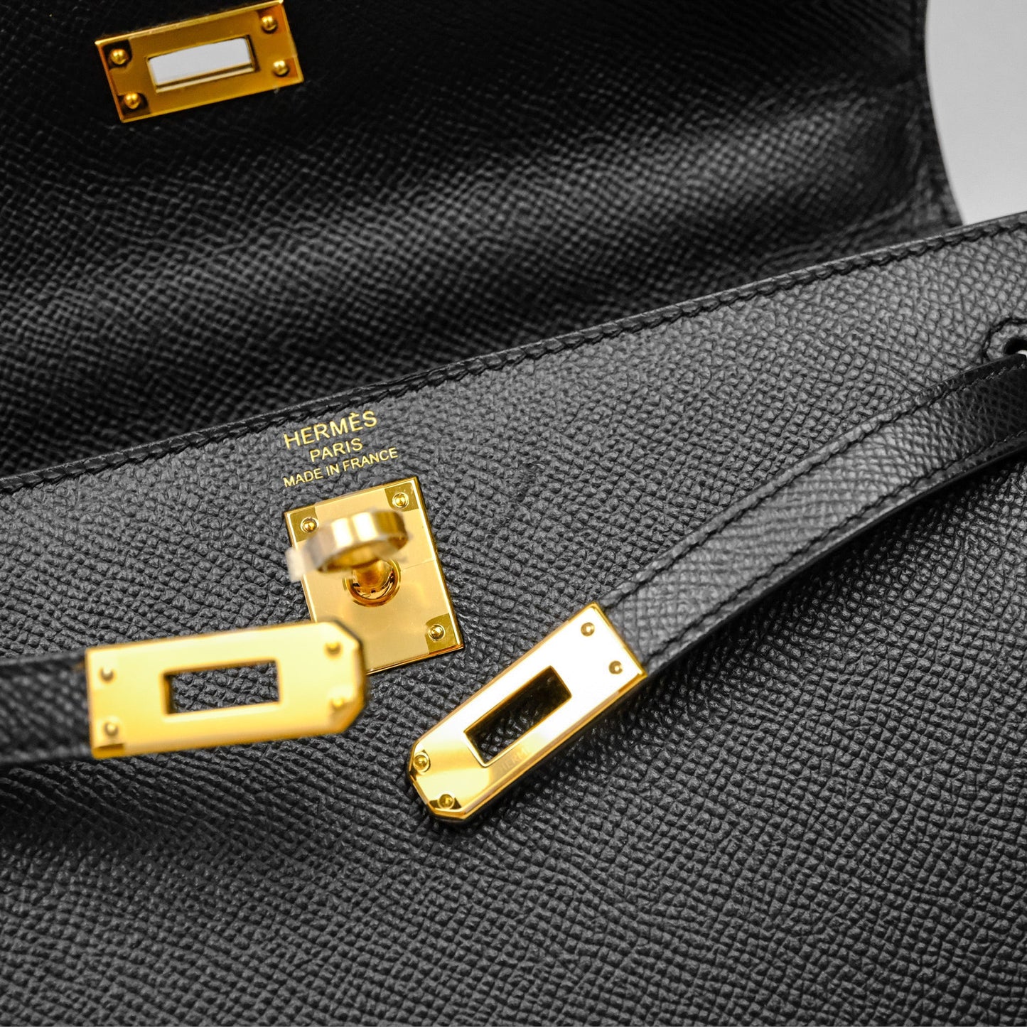 Hermès Kelly 25 Sellier Noir Black 89 Epsom Gold Hardware