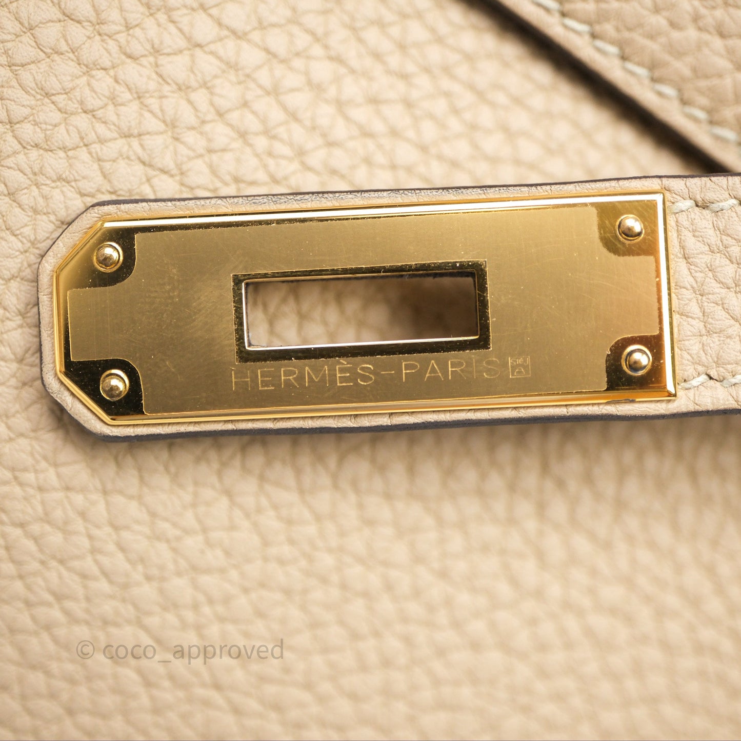 Hermè Kelly 28 Trench S2 Togo Gold Hardware