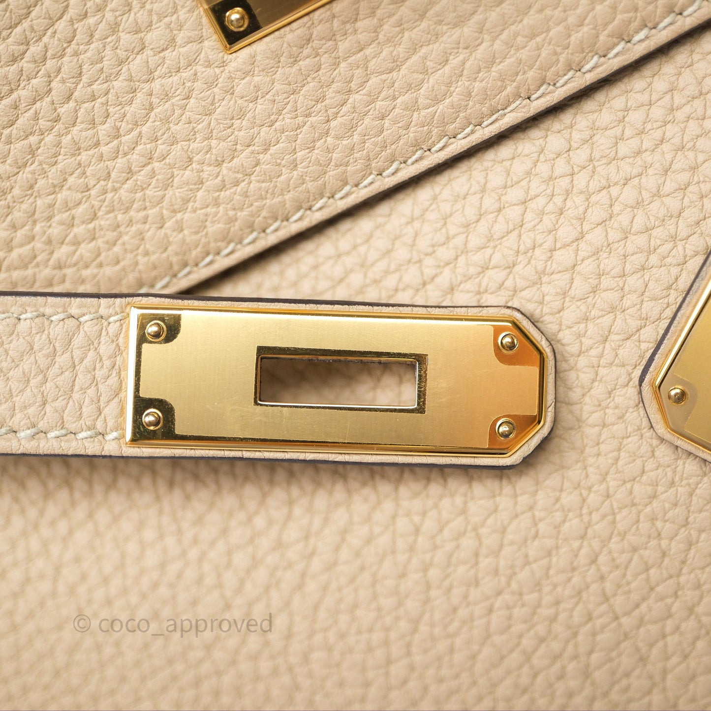 Hermè Kelly 28 Trench S2 Togo Gold Hardware