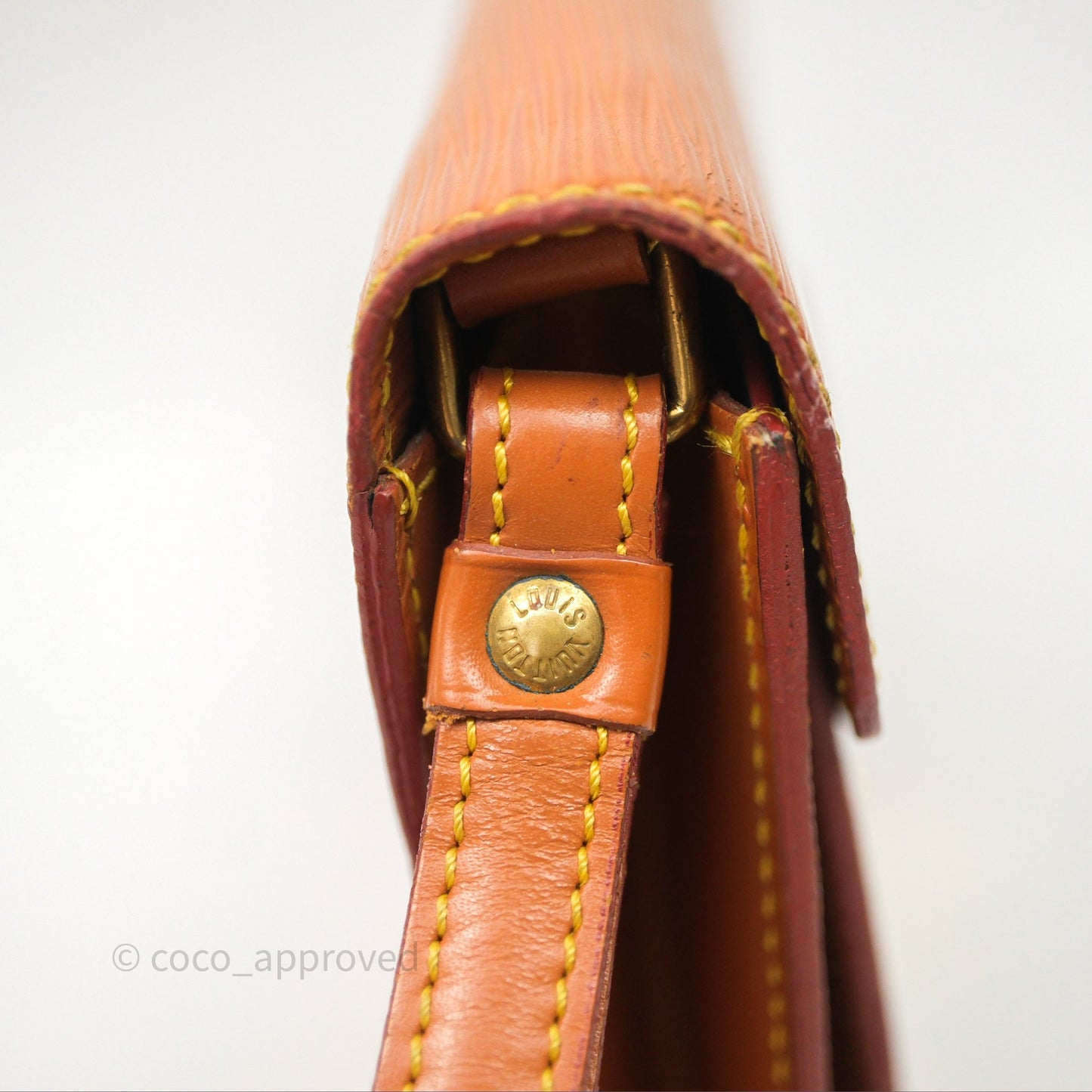 Louis Vuitton Epi Dragonne Clutch Brown Gold Hardware