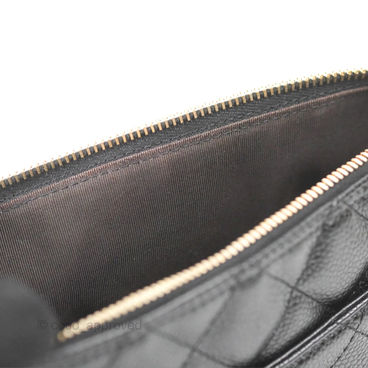 Chanel Quilted CC Timeless Caviar Pochette Black Caviar Gold Hardware
