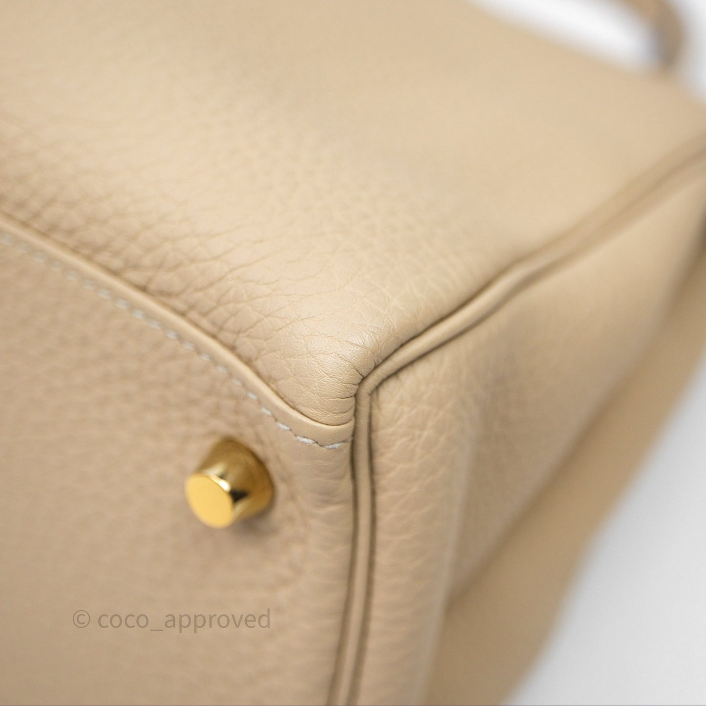Hermè Kelly 28 Trench S2 Togo Gold Hardware