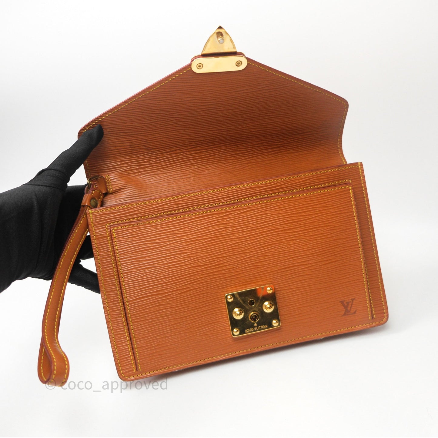 Louis Vuitton Epi Dragonne Clutch Brown Gold Hardware