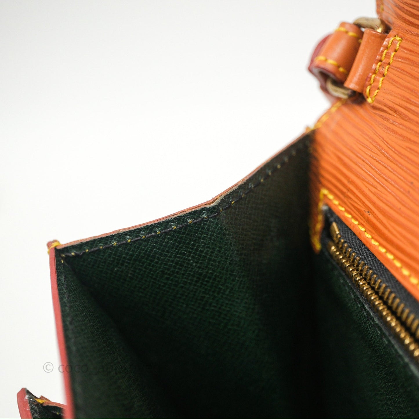 Louis Vuitton Epi Dragonne Clutch Brown Gold Hardware