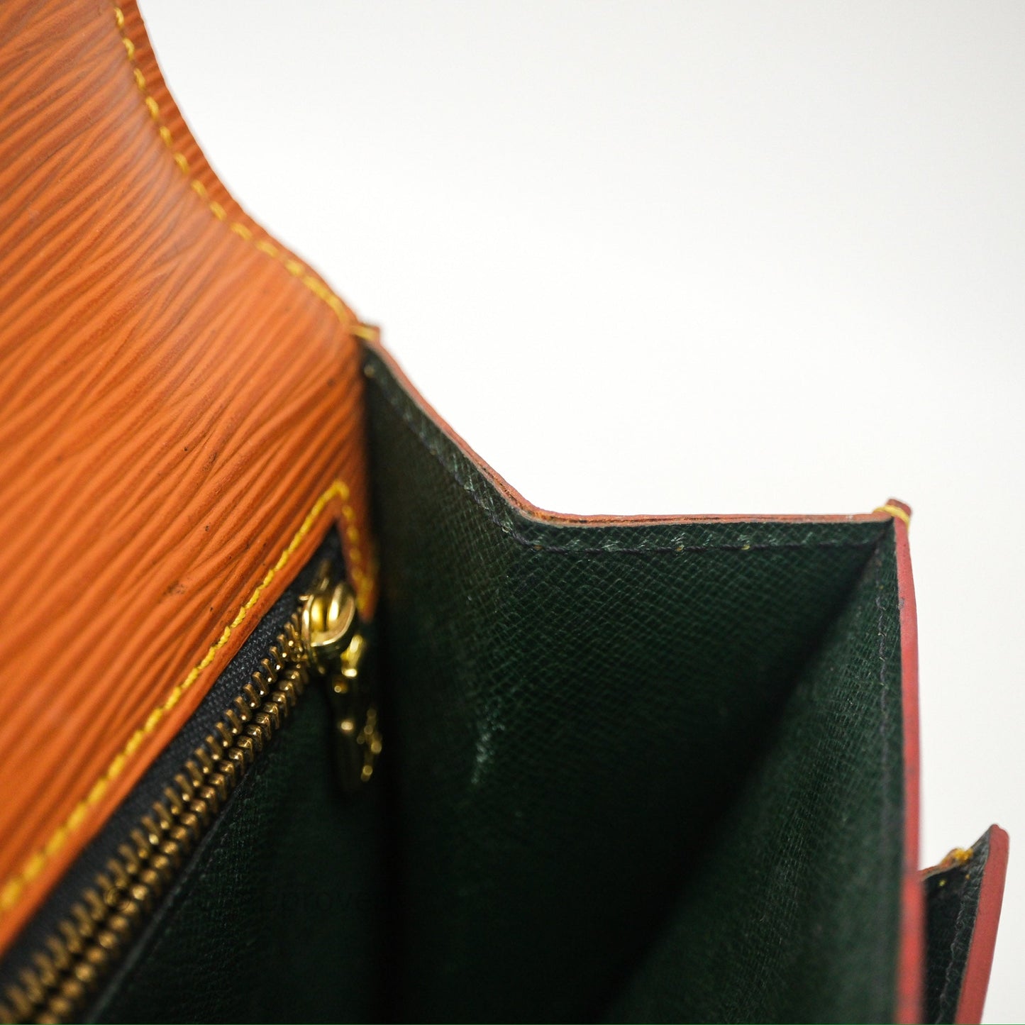 Louis Vuitton Epi Dragonne Clutch Brown Gold Hardware