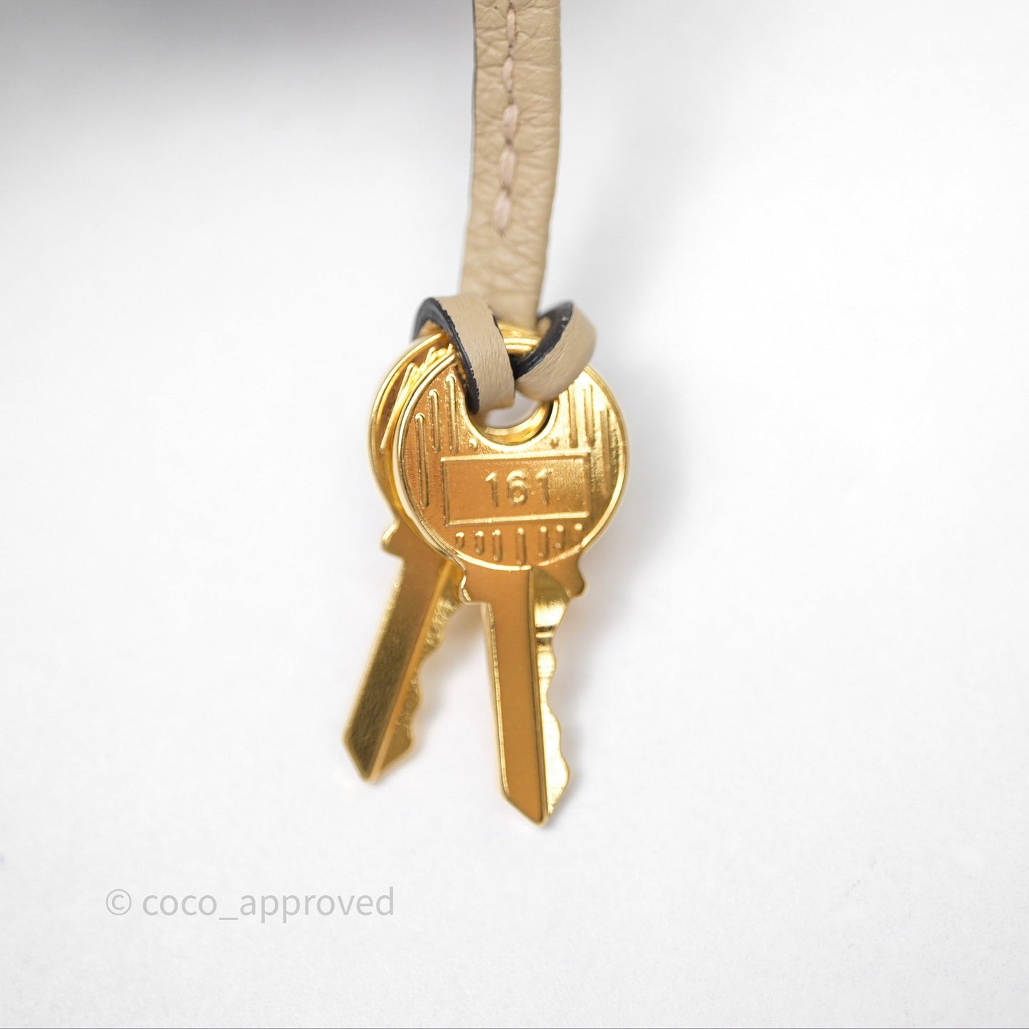 Hermè Kelly 28 Trench S2 Togo Gold Hardware