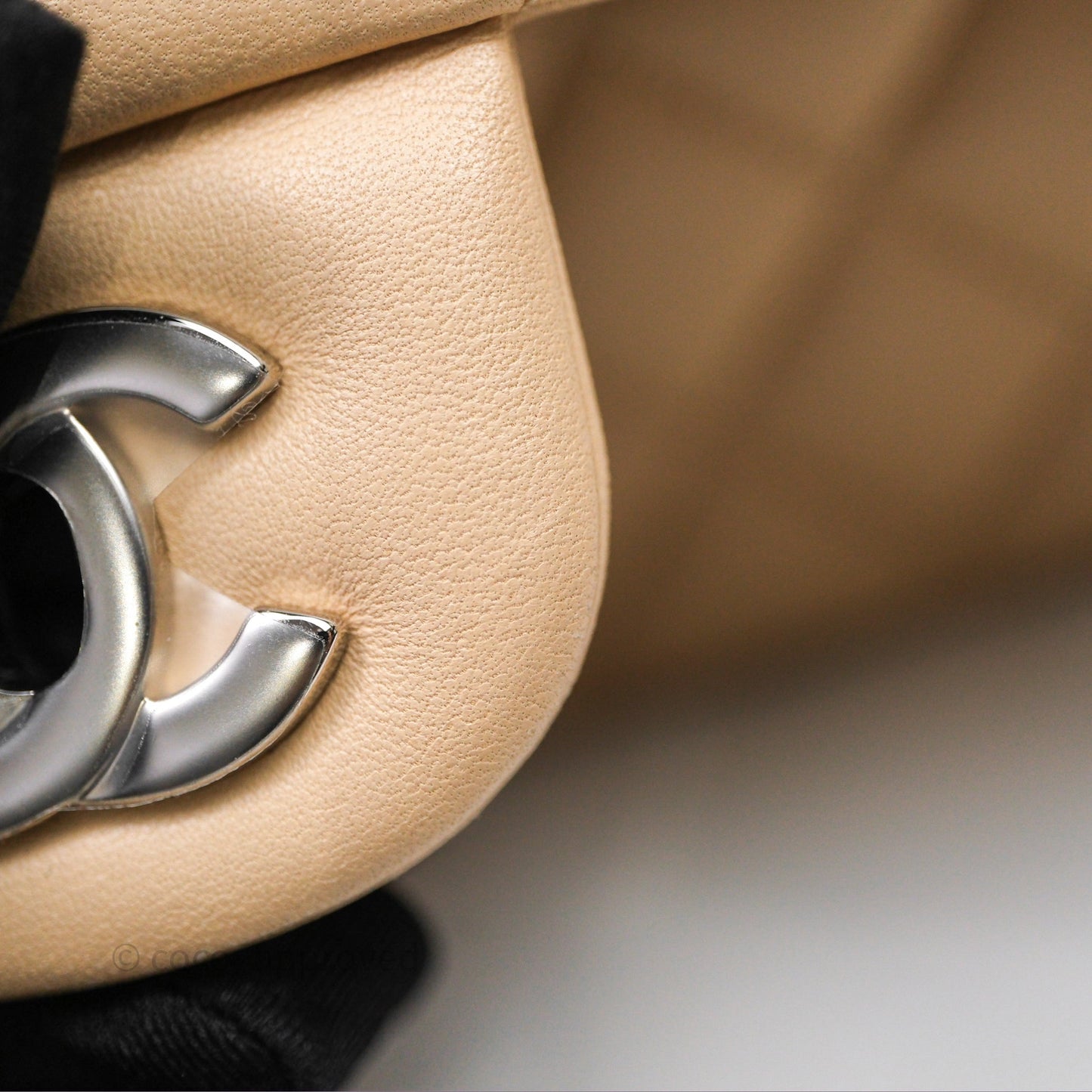 Chanel Classic M/L Medium Flap Quilted Beige Lambskin Silver Hardware