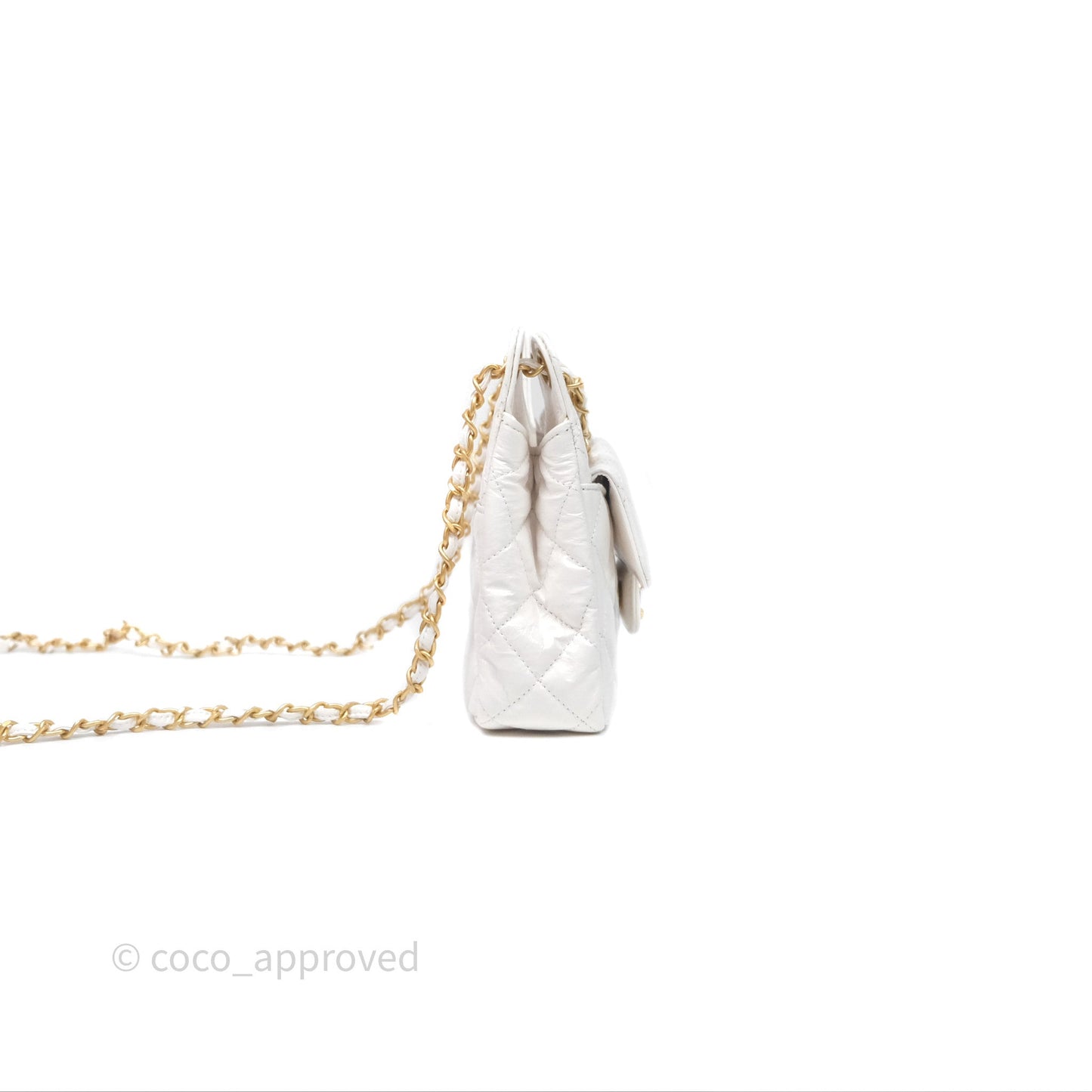 Chanel Small Wavy CC Hobo White Shiny Crumpled Calfskin Aged Gold Hardware