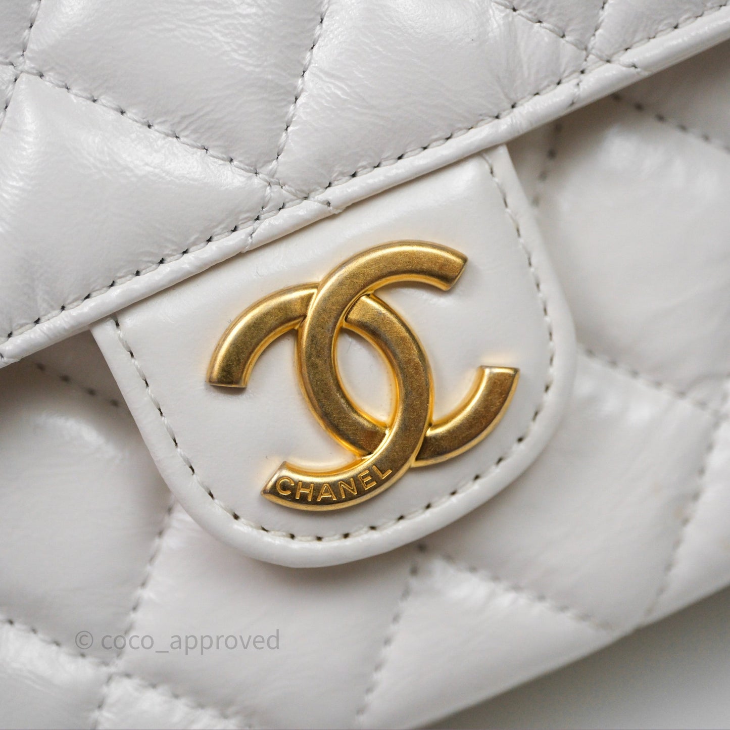 Chanel Small Wavy CC Hobo White Shiny Crumpled Calfskin Aged Gold Hardware