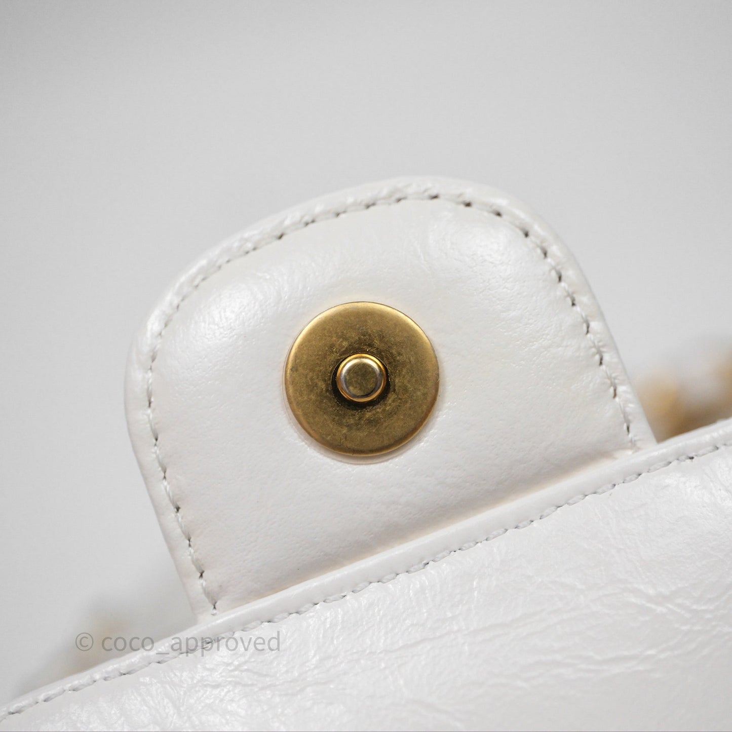 Chanel Small Wavy CC Hobo White Shiny Crumpled Calfskin Aged Gold Hardware