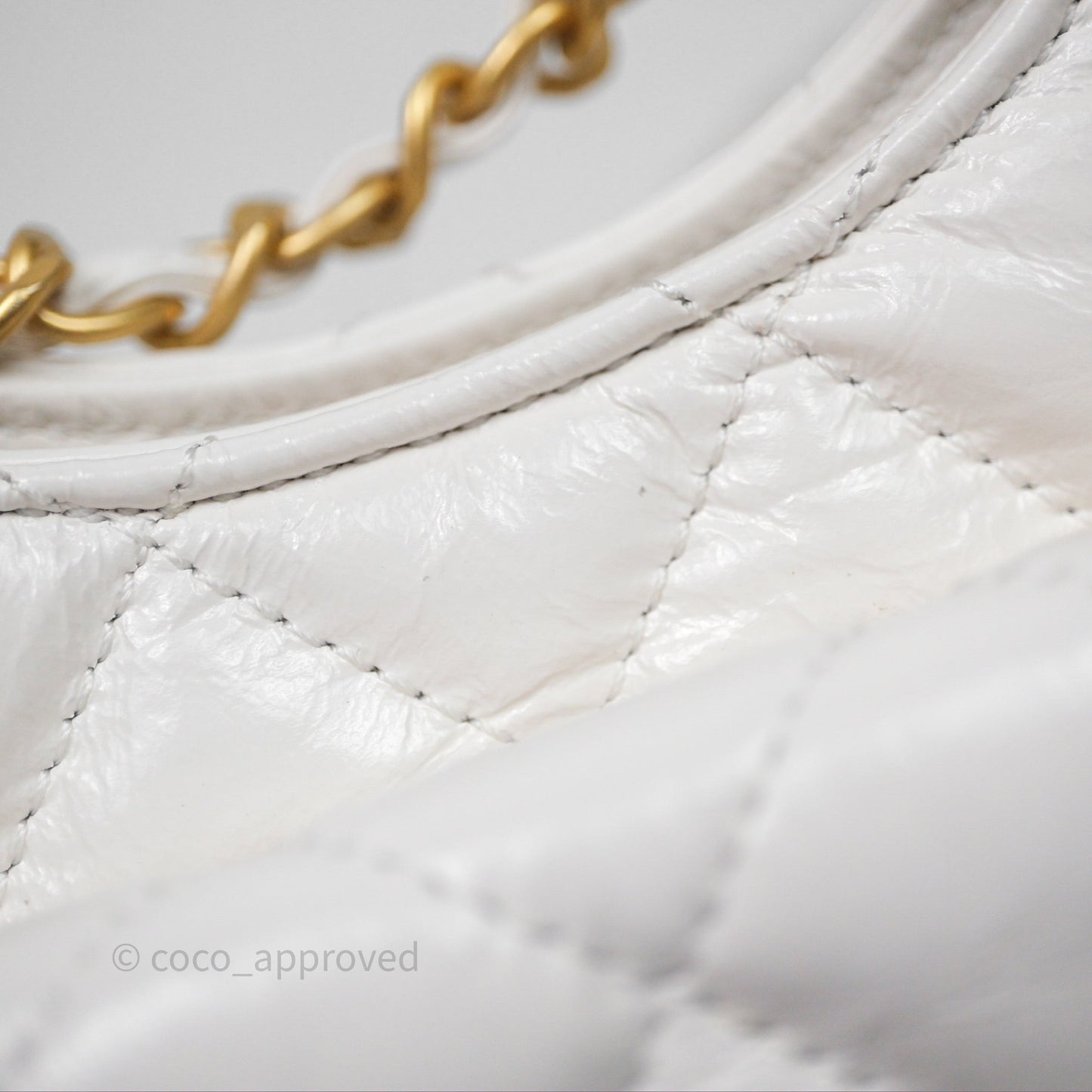Chanel Small Wavy CC Hobo White Shiny Crumpled Calfskin Aged Gold Hardware