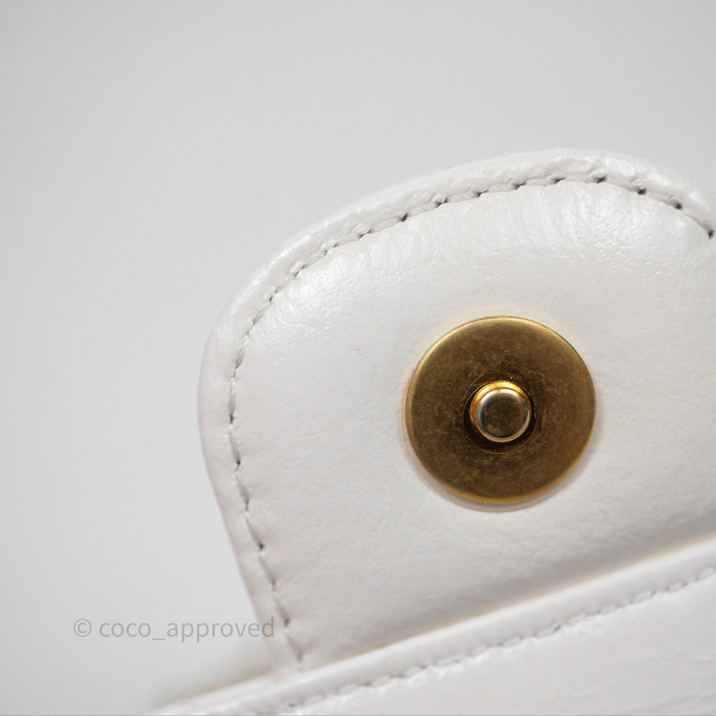 Chanel Small Wavy CC Hobo White Shiny Crumpled Calfskin Aged Gold Hardware