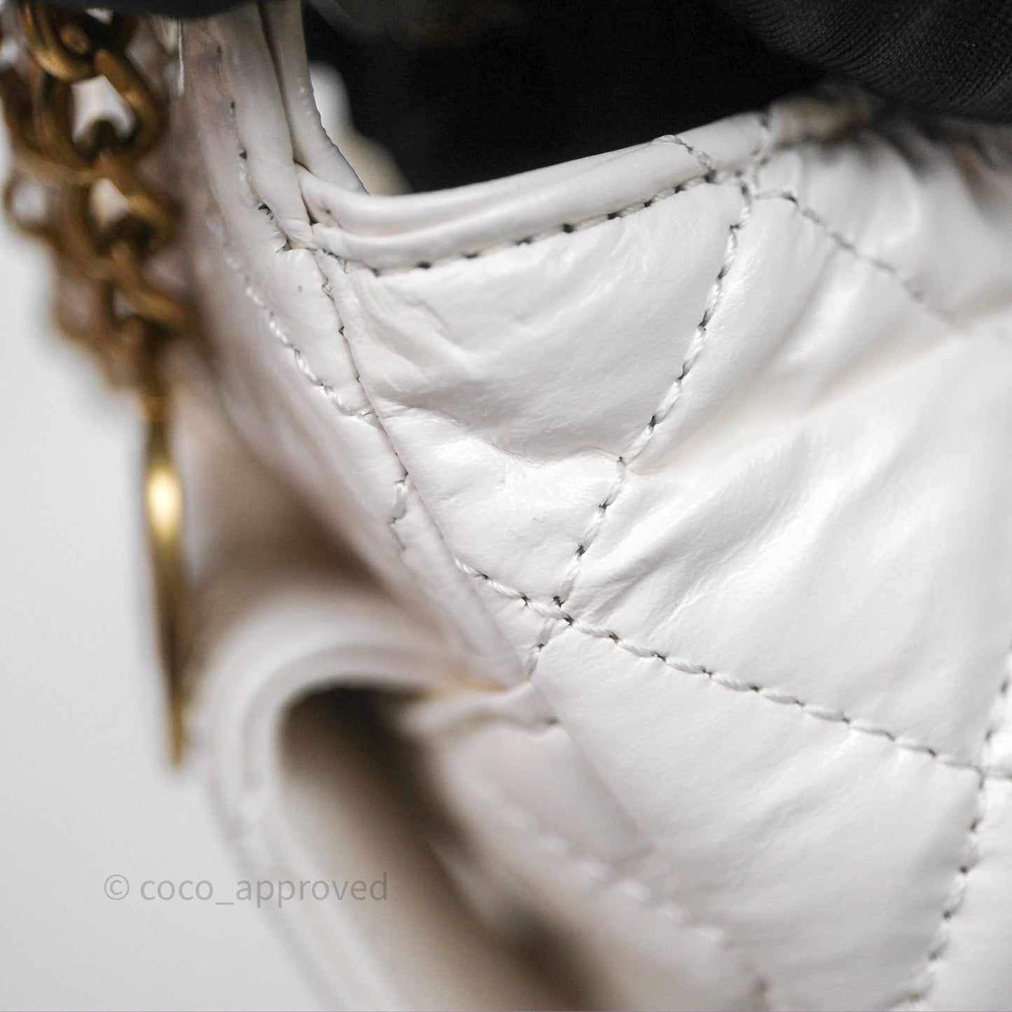 Chanel Small Wavy CC Hobo White Shiny Crumpled Calfskin Aged Gold Hardware
