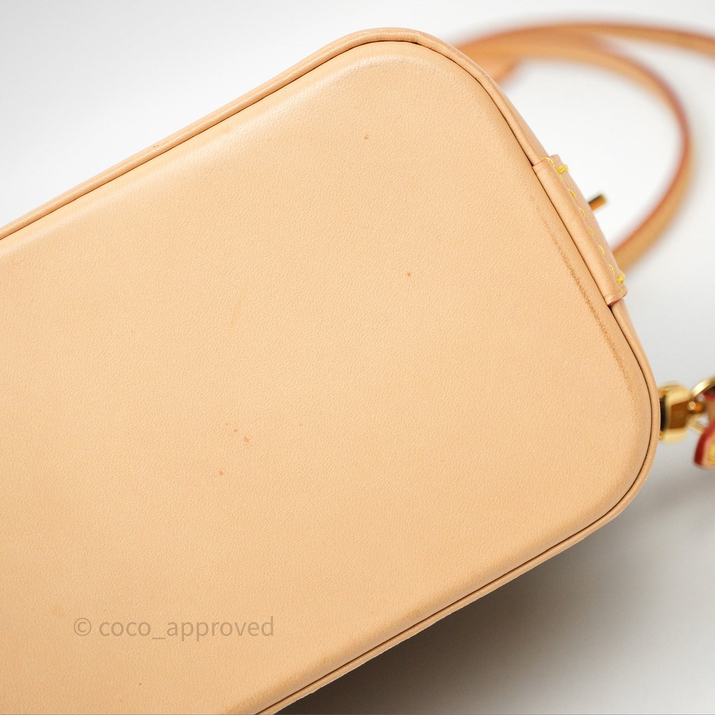 Louis Vuitton Alma Backpack Monogram Gold Hardware