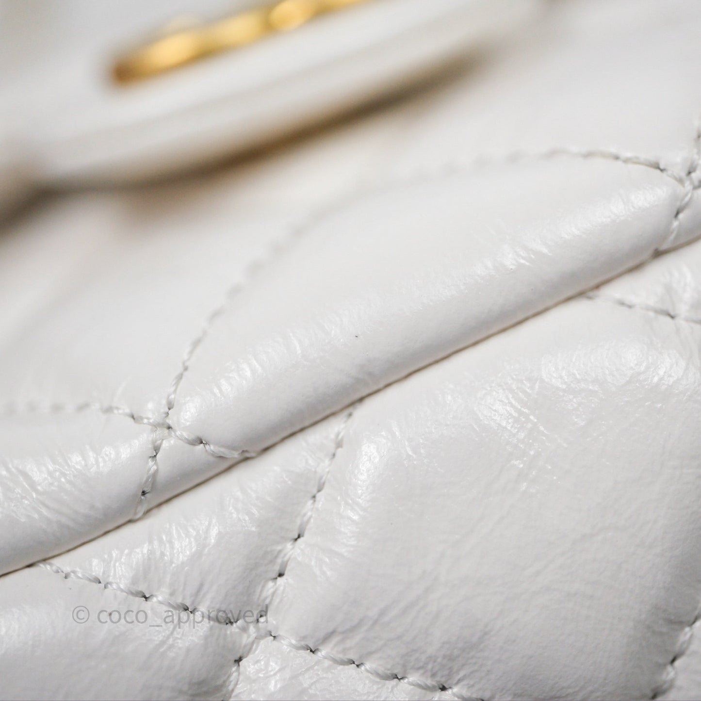 Chanel Small Wavy CC Hobo White Shiny Crumpled Calfskin Aged Gold Hardware
