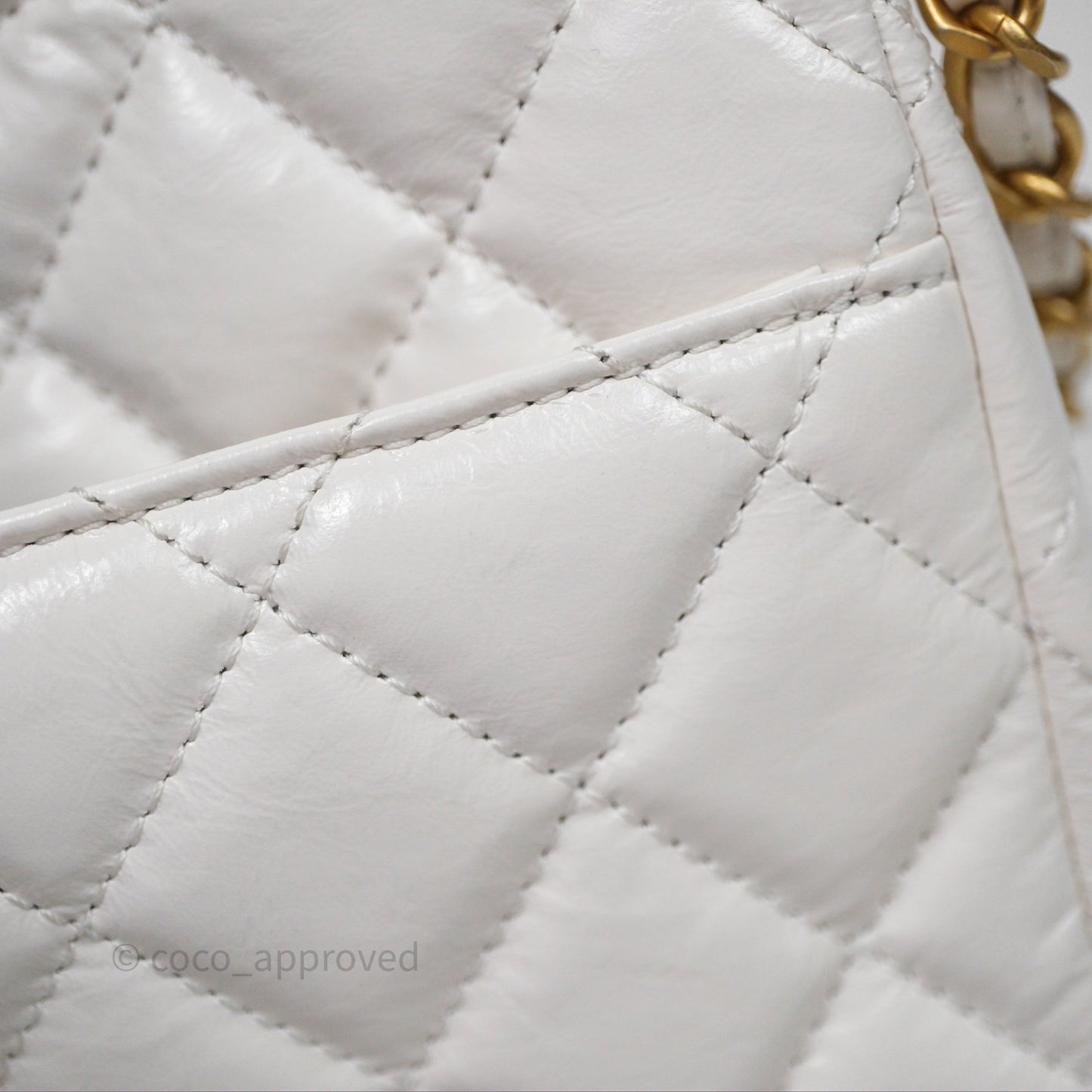 Chanel Small Wavy CC Hobo White Shiny Crumpled Calfskin Aged Gold Hardware