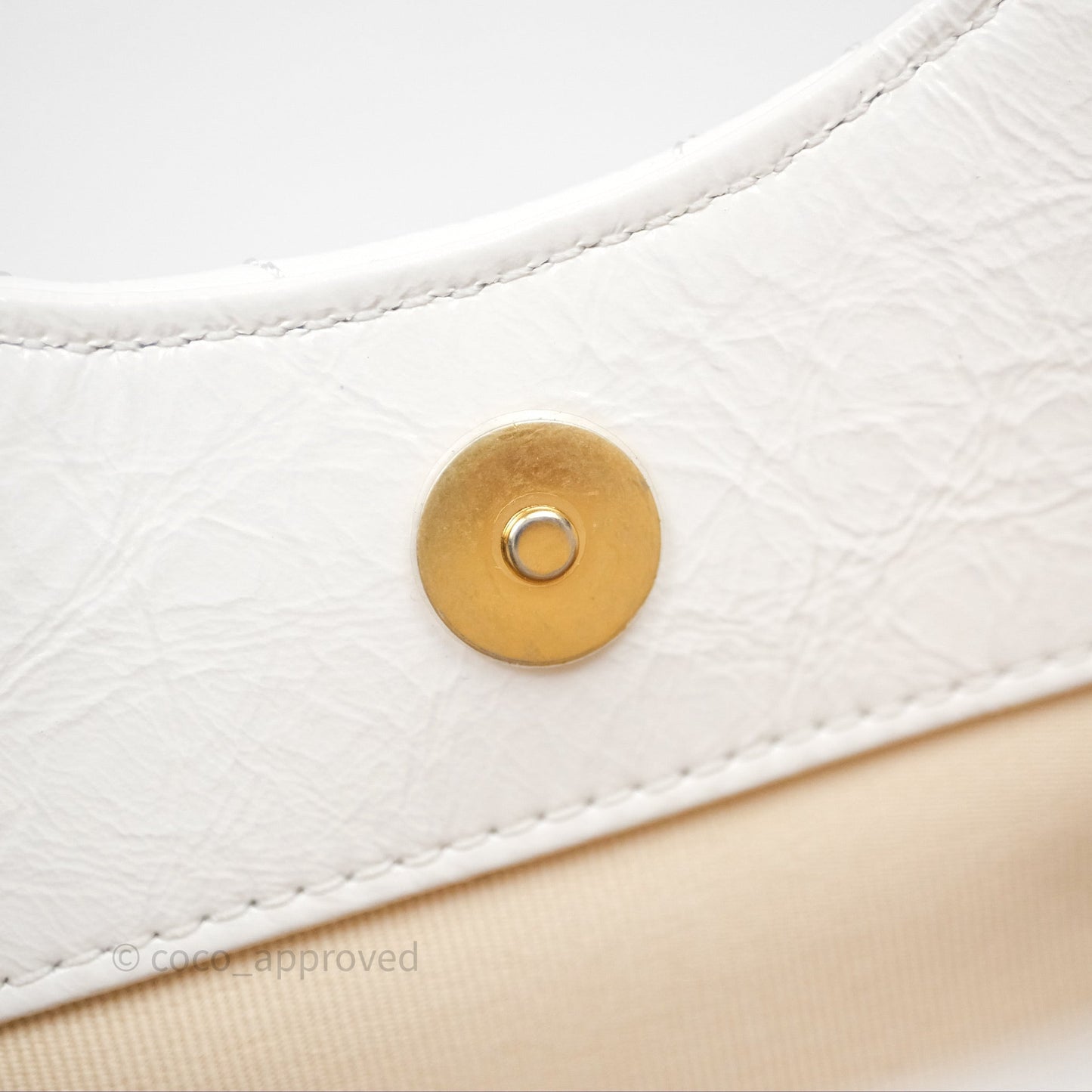 Chanel Small Wavy CC Hobo White Shiny Crumpled Calfskin Aged Gold Hardware
