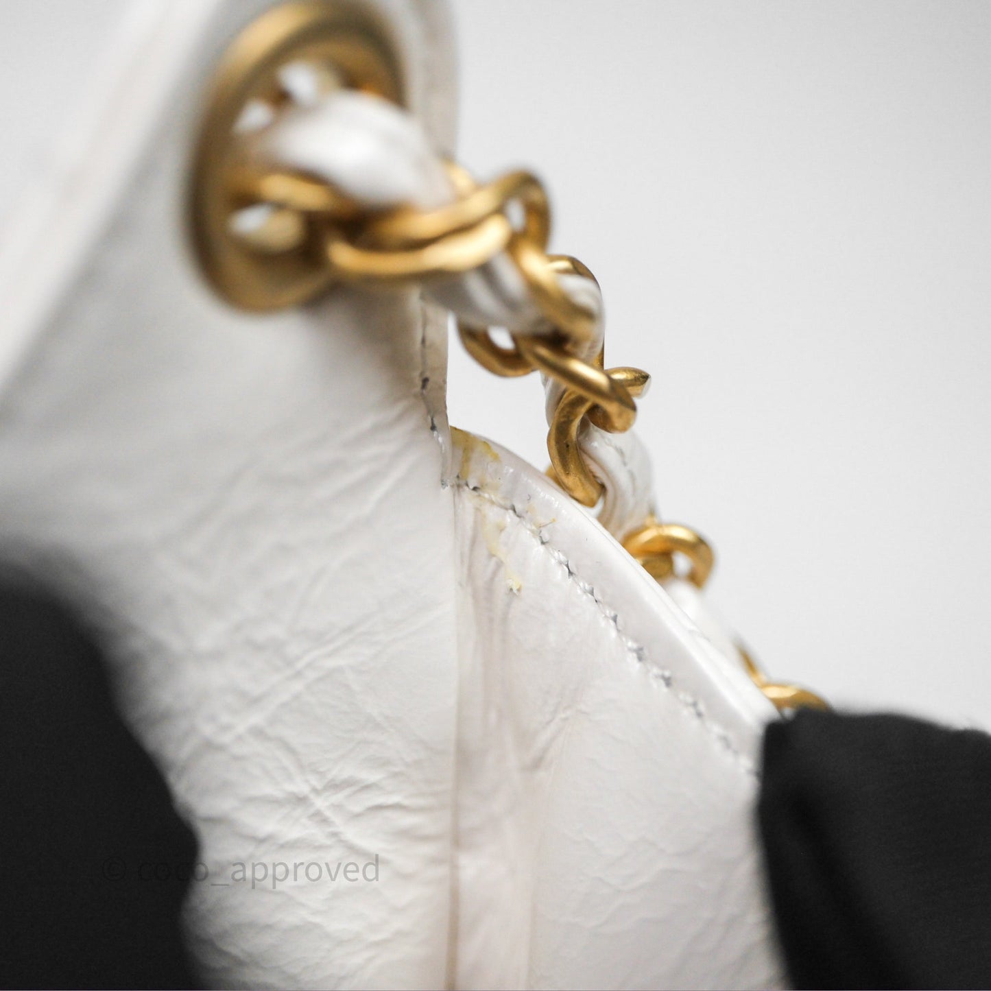 Chanel Small Wavy CC Hobo White Shiny Crumpled Calfskin Aged Gold Hardware