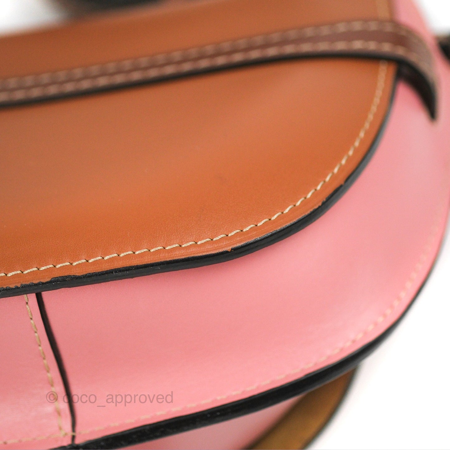 Loewe Small Gate Bag Smooth Calfskin in Tan/Pink