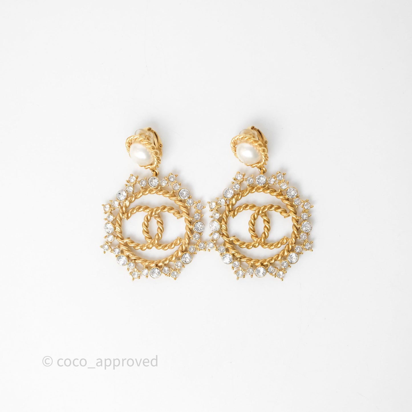 Chanel Crystal Round CC Pearl Drop Ear Clip Gold Tone 20B