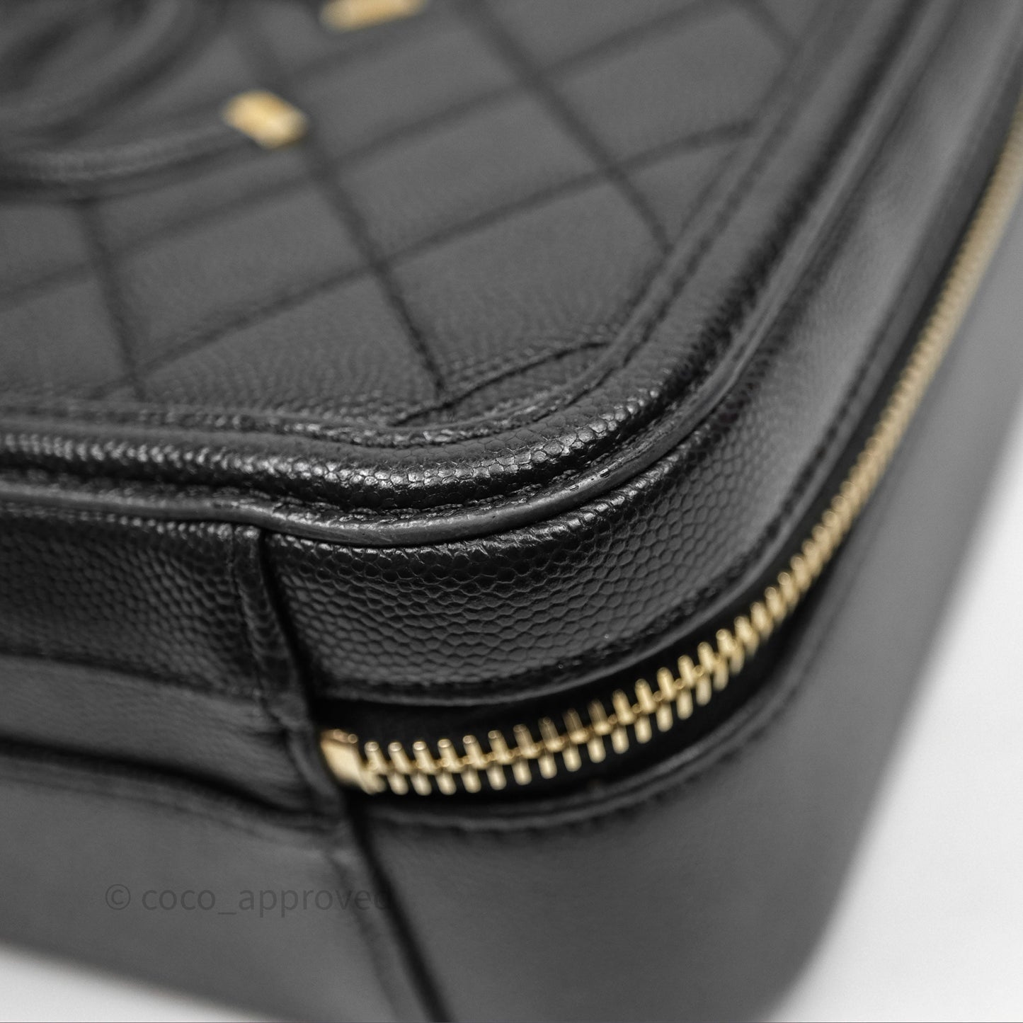 Chanel Quilted Medium CC Filigree Vanity Case Black Caviar Aged Gold Hardware