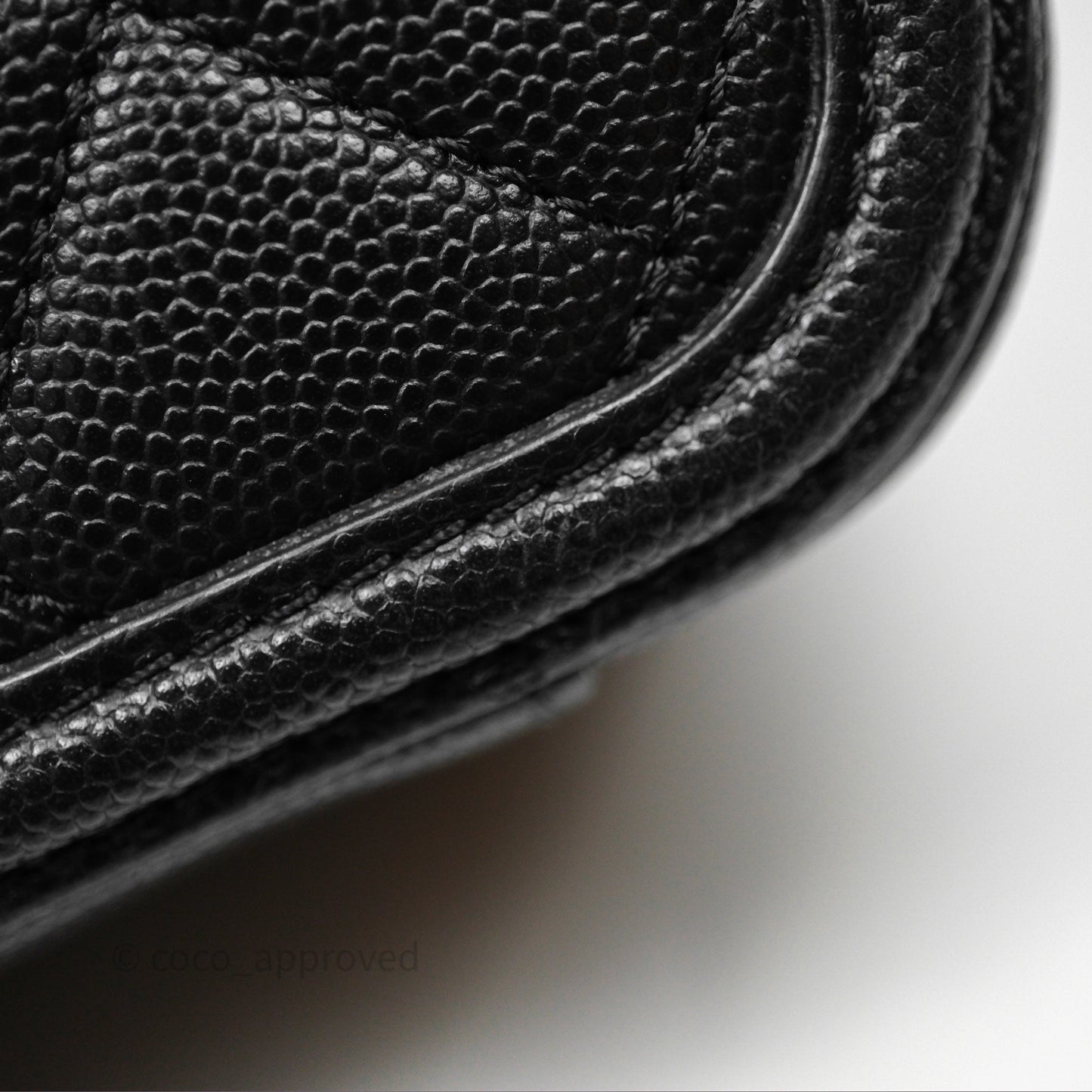 Chanel Quilted Medium CC Filigree Vanity Case Black Caviar Aged Gold Hardware