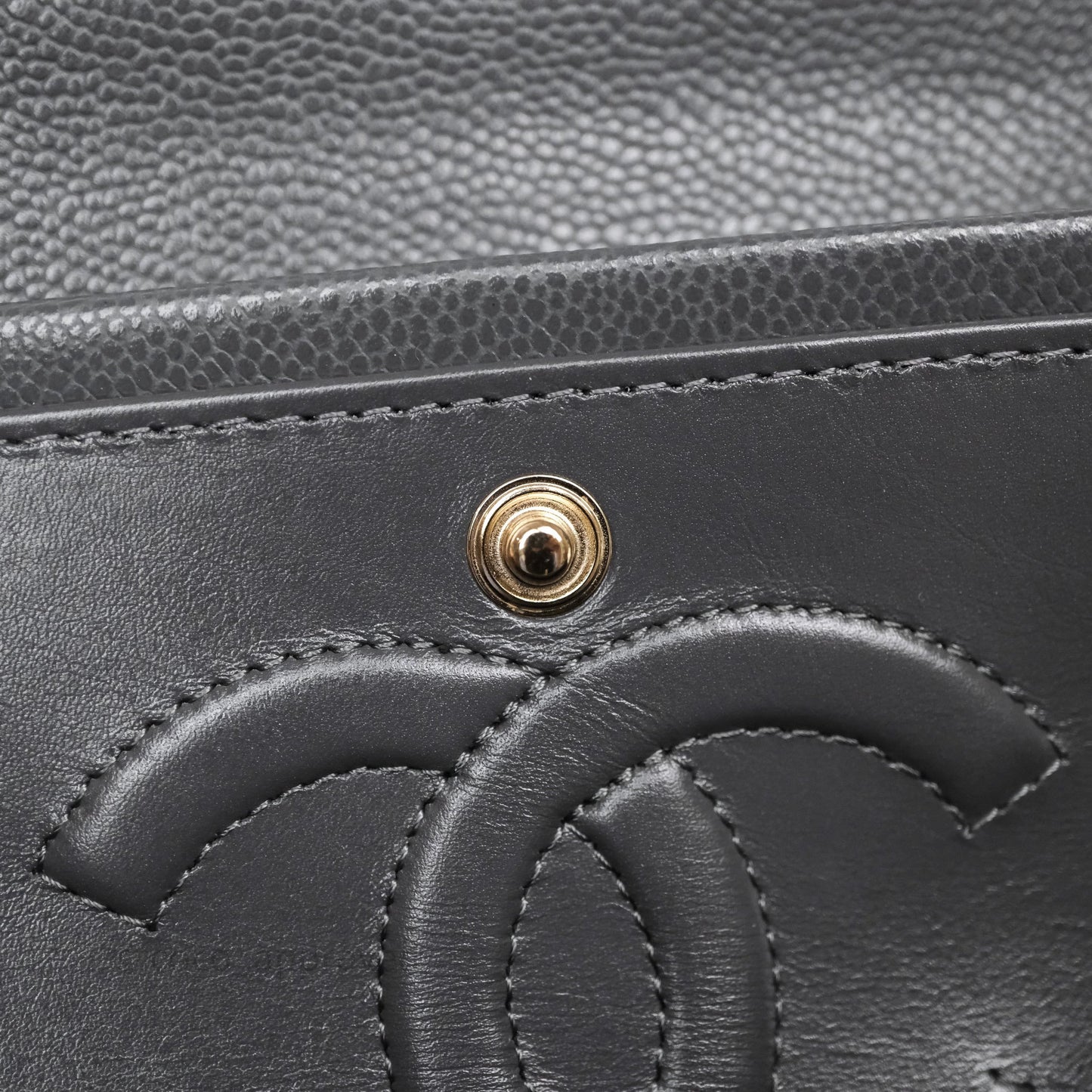 Chanel Classic M/L Medium Flap Quilted Dark Grey Caviar Gold Hardware