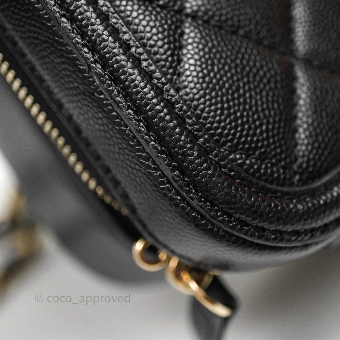Chanel Quilted Medium CC Filigree Vanity Case Black Caviar Aged Gold Hardware