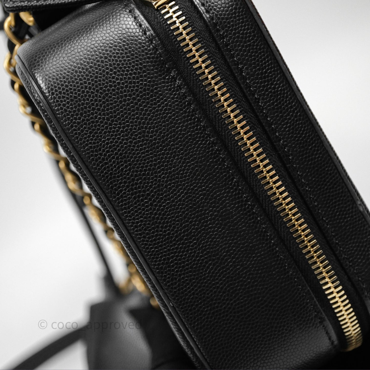 Chanel Quilted Medium CC Filigree Vanity Case Black Caviar Aged Gold Hardware