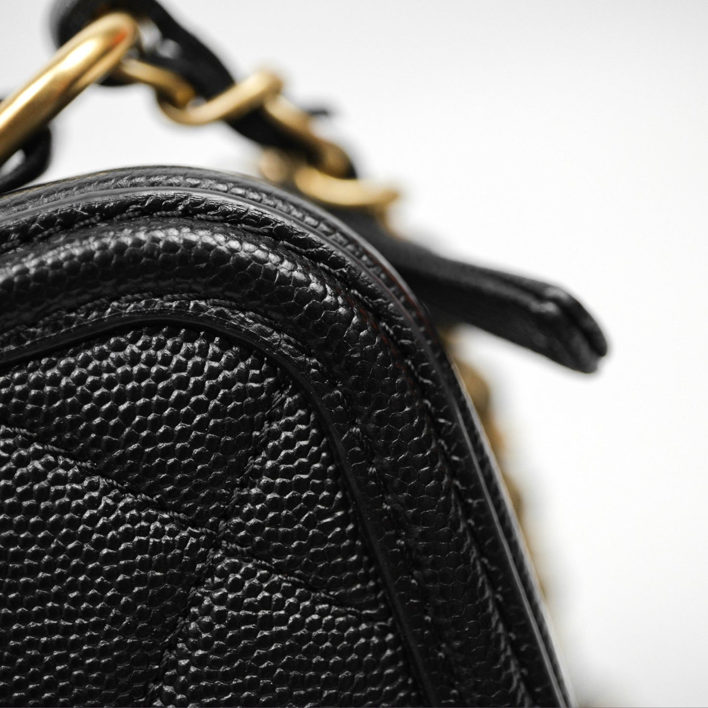 Chanel Quilted Medium CC Filigree Vanity Case Black Caviar Aged Gold Hardware