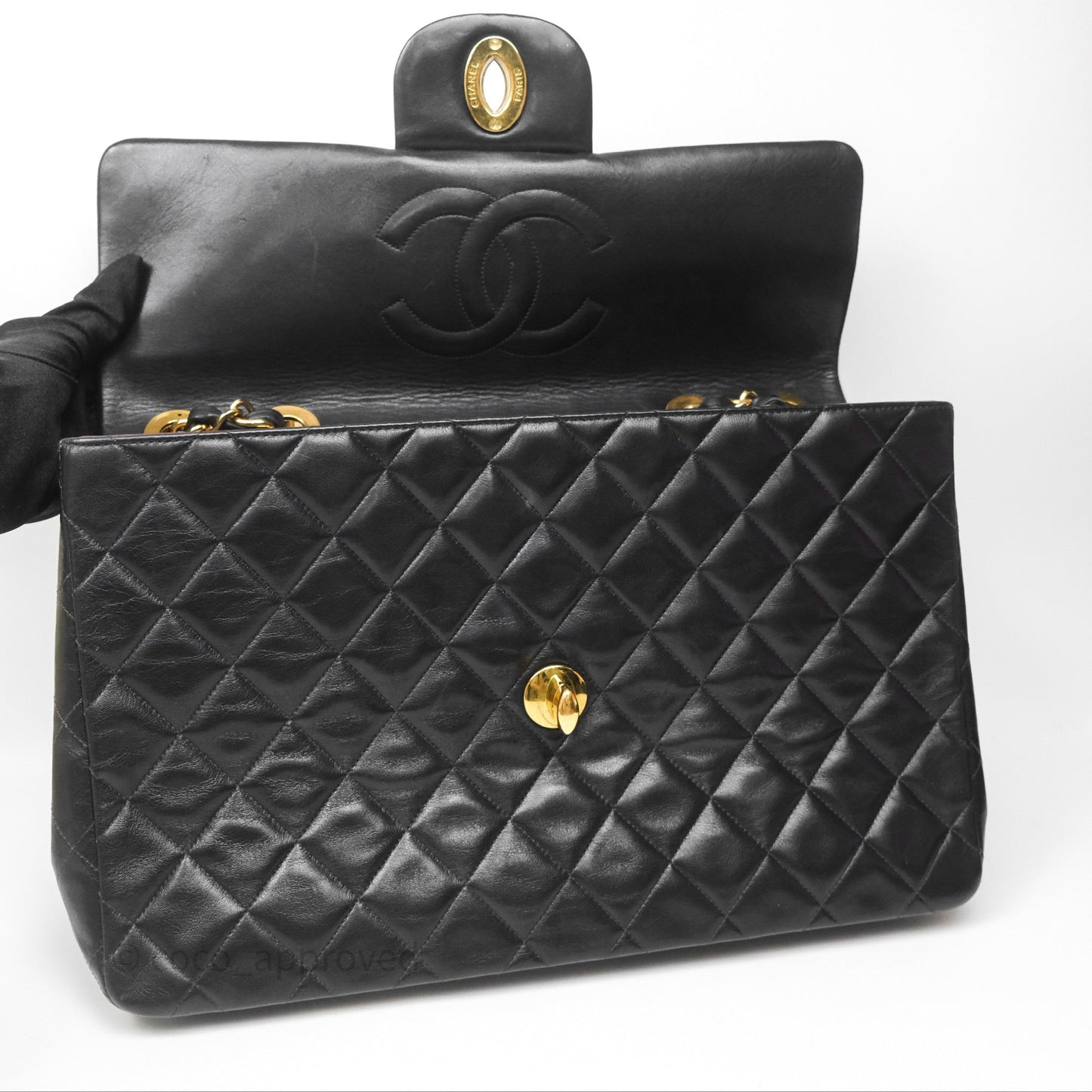 Chanel Vintage Jumbo Single Flap Black Lambskin 24K Gold Hardware