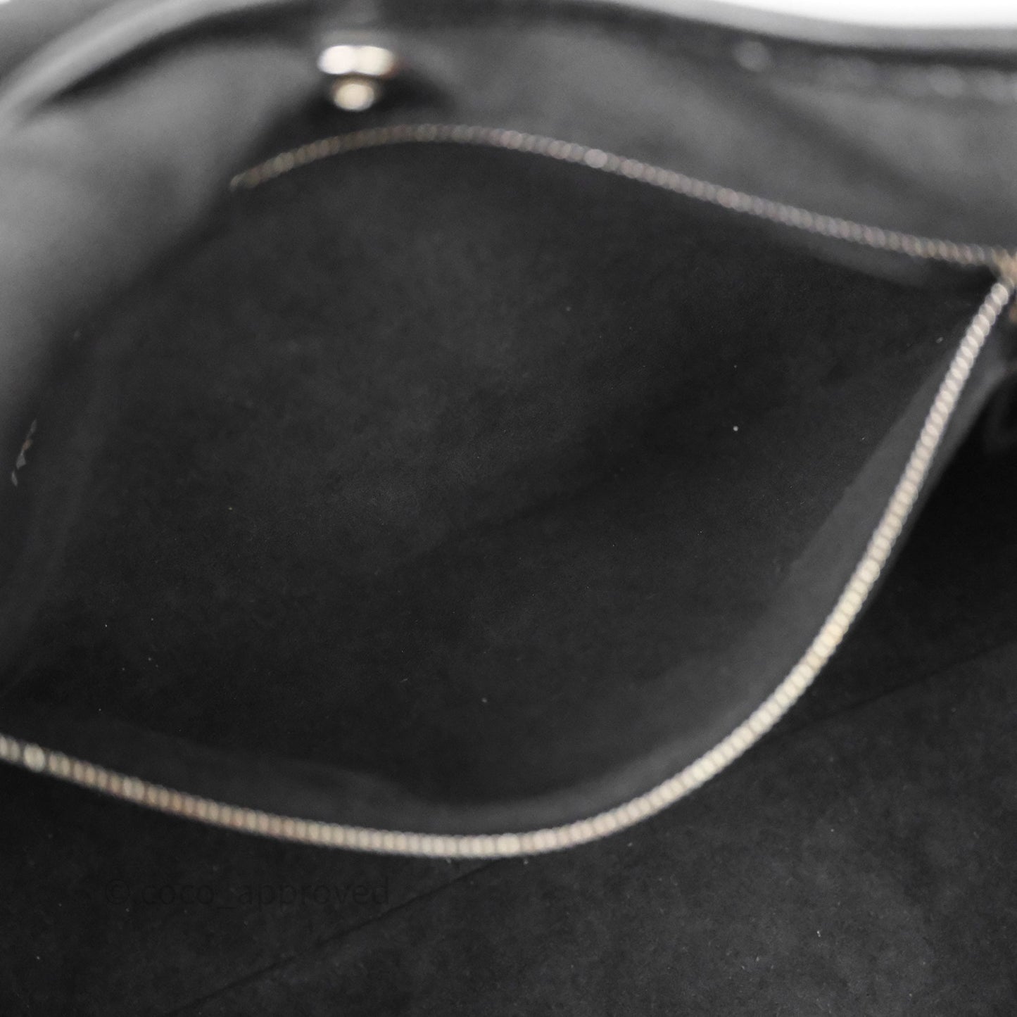 Louis Vuitton CarryAll Vibe PM Black
