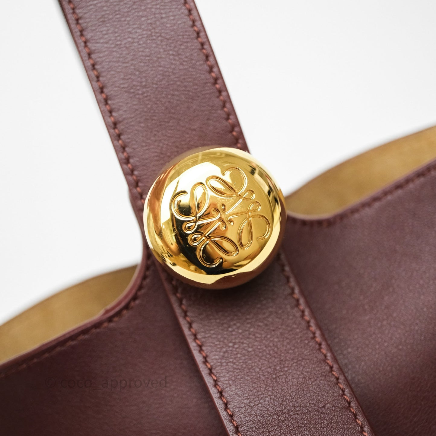 Loewe Mini Pebble Bucket in Smooth Calfskin Dark Burgundy