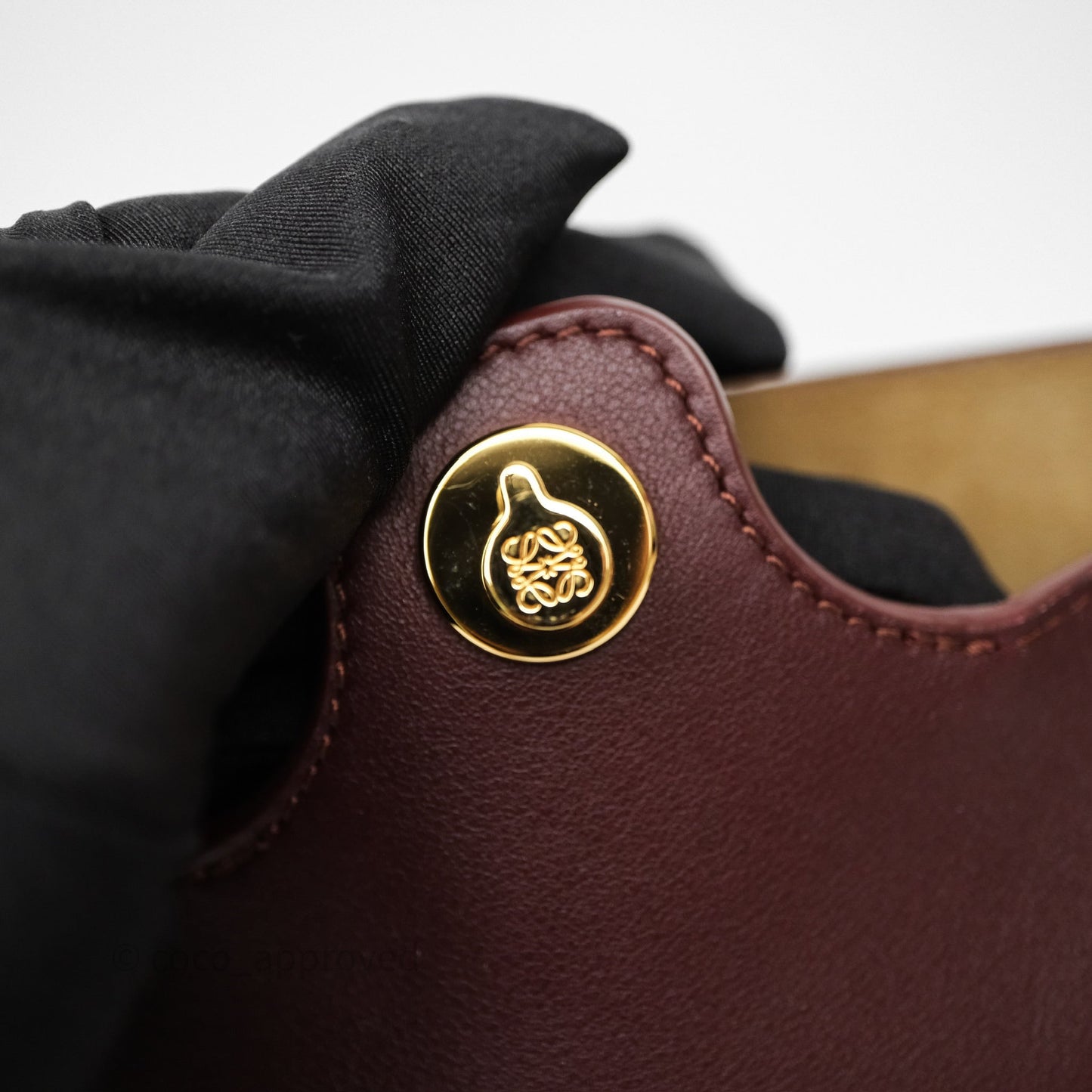 Loewe Mini Pebble Bucket in Smooth Calfskin Dark Burgundy