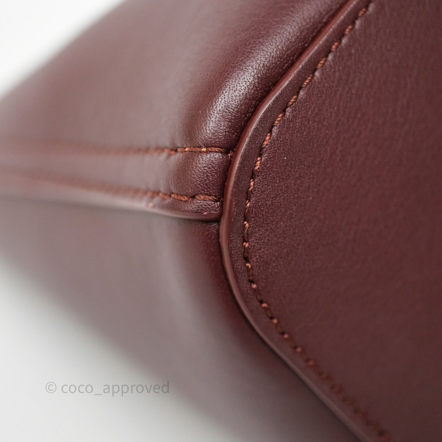 Loewe Mini Pebble Bucket in Smooth Calfskin Dark Burgundy