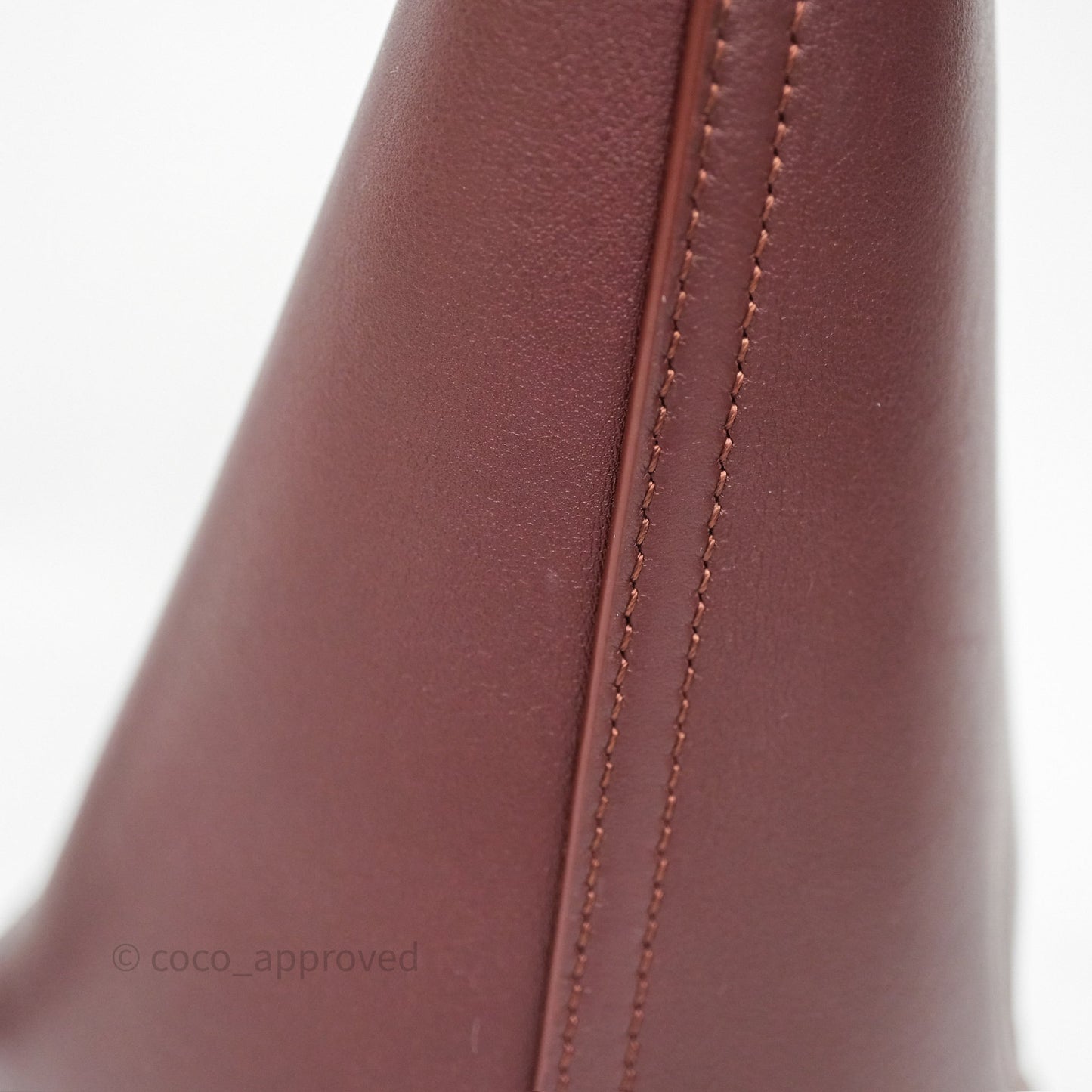 Loewe Mini Pebble Bucket in Smooth Calfskin Dark Burgundy