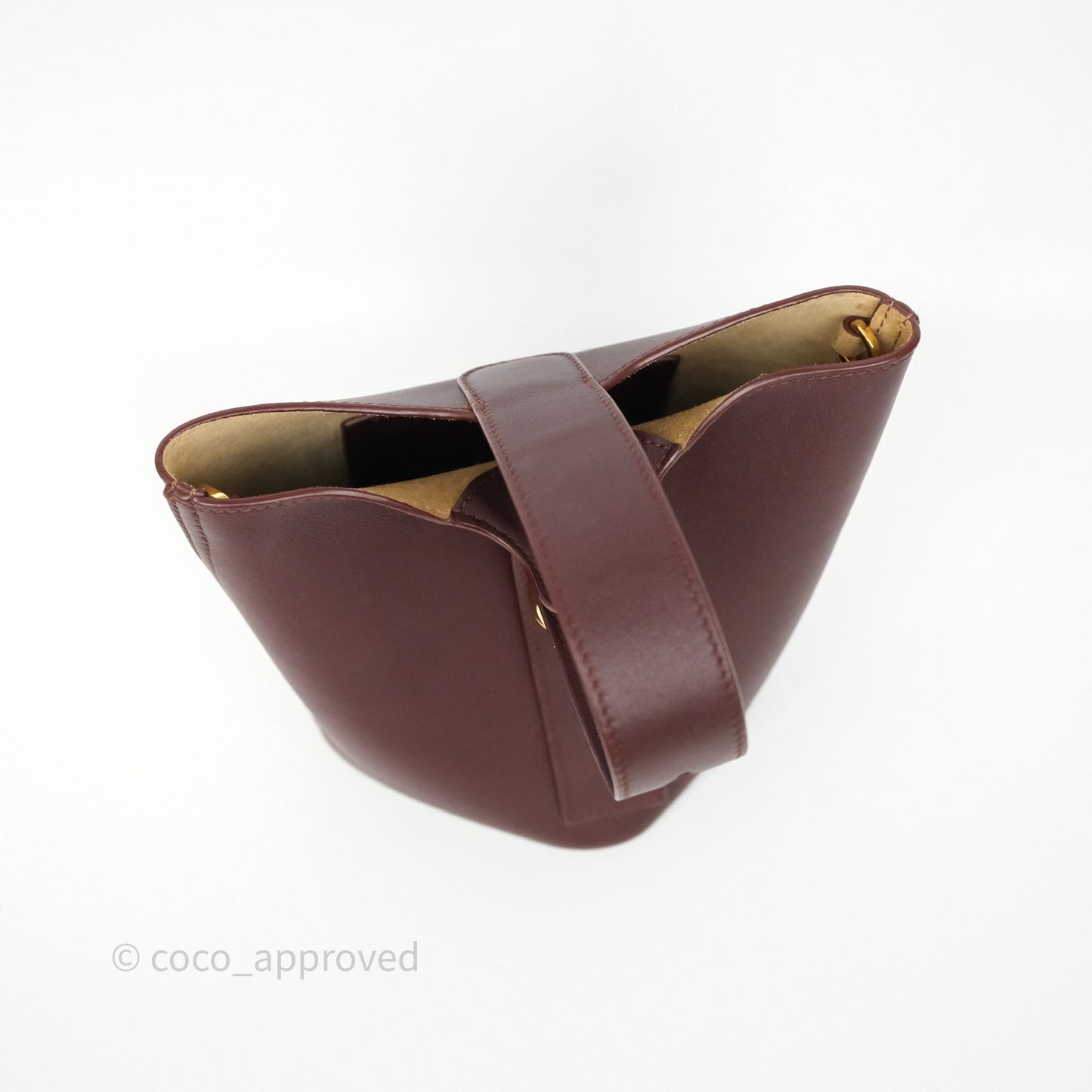 Loewe Mini Pebble Bucket in Smooth Calfskin Dark Burgundy